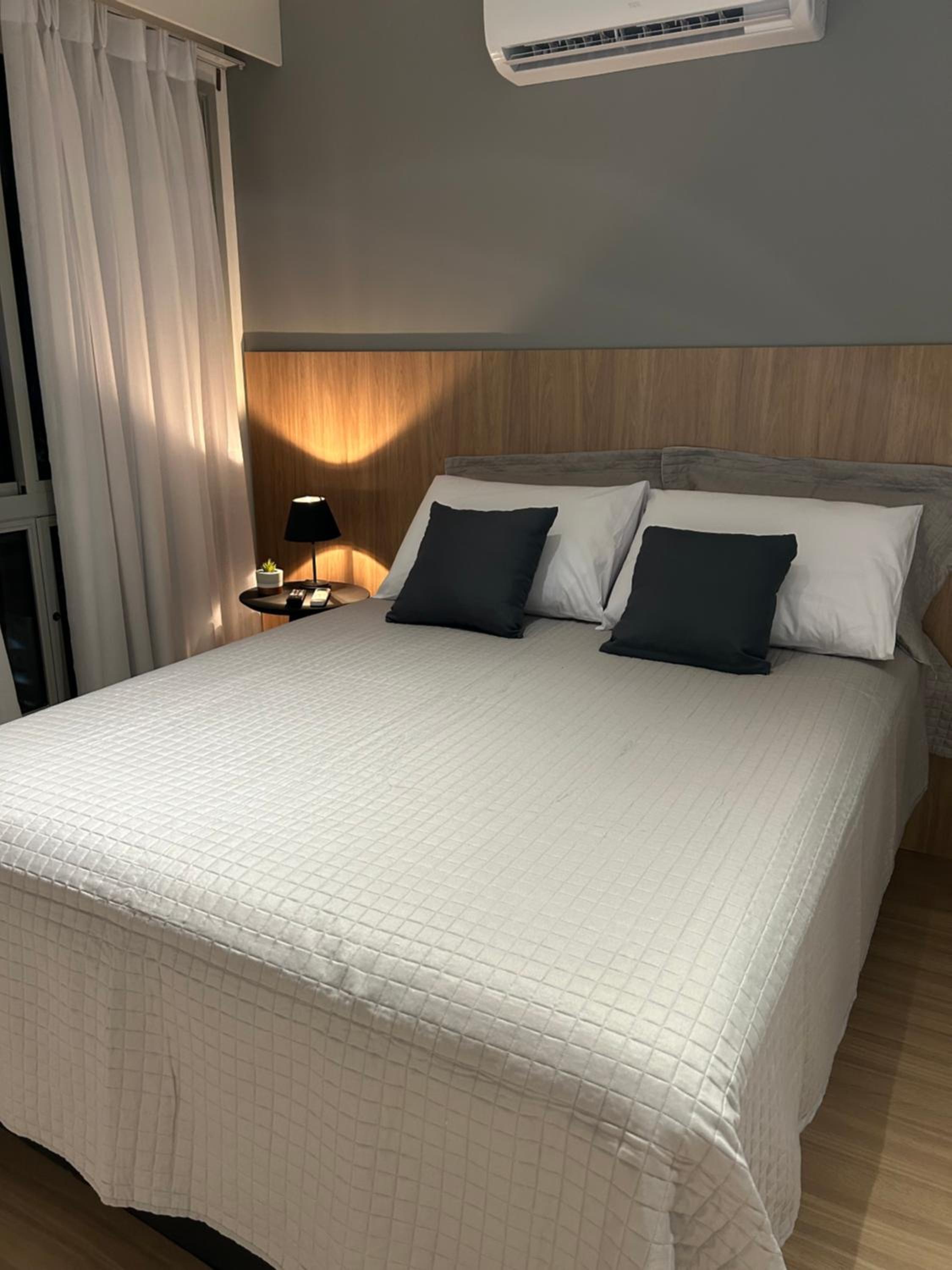 Uni Home 113 - COM ESTACIONAMENTO GRATUITO - Studio moderno e novo perto do MAC - Boa Viagem