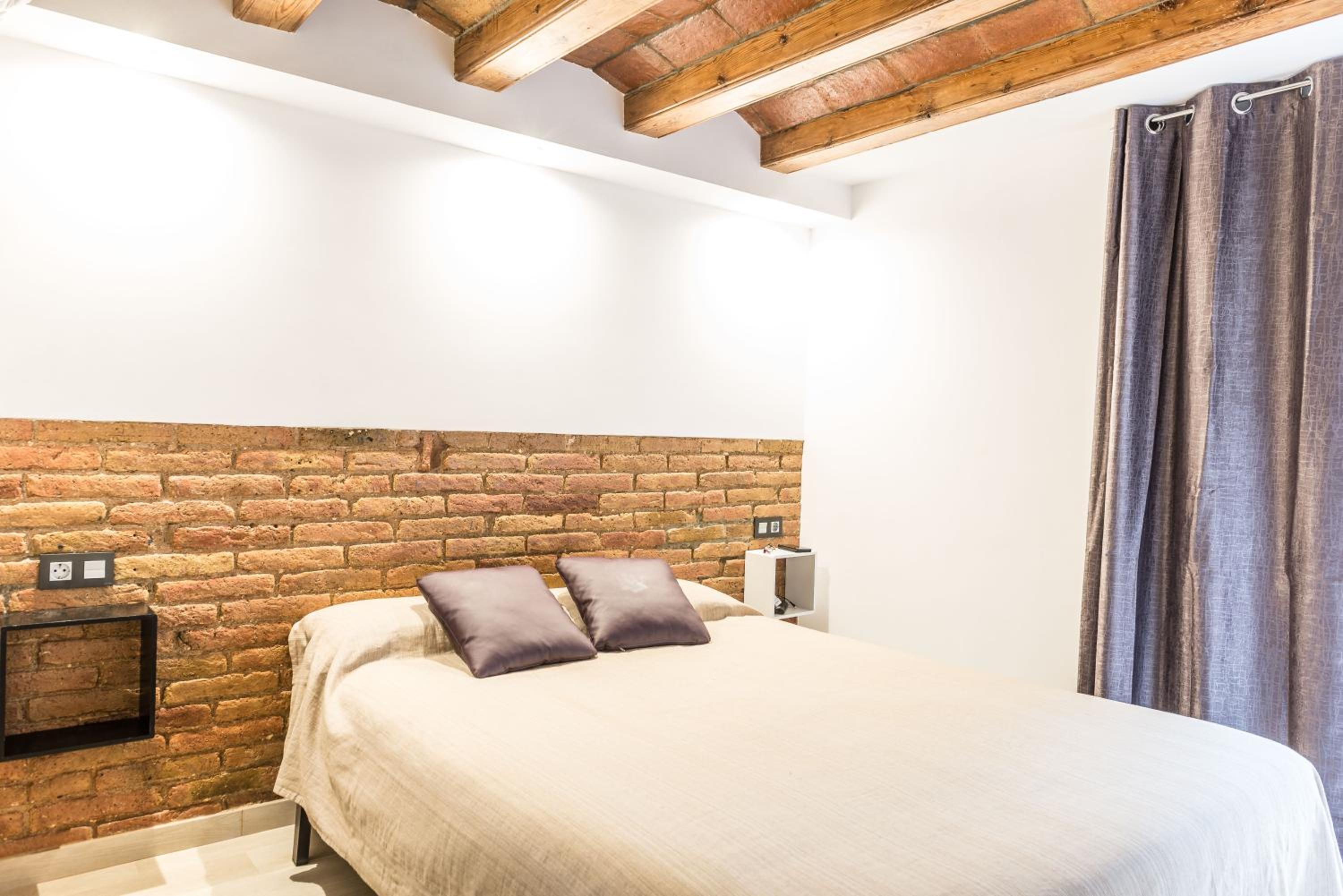CITY CENTER TWO BEDROOMS APARTMENT, IN A 1870's FULL RENEWED BUILDING