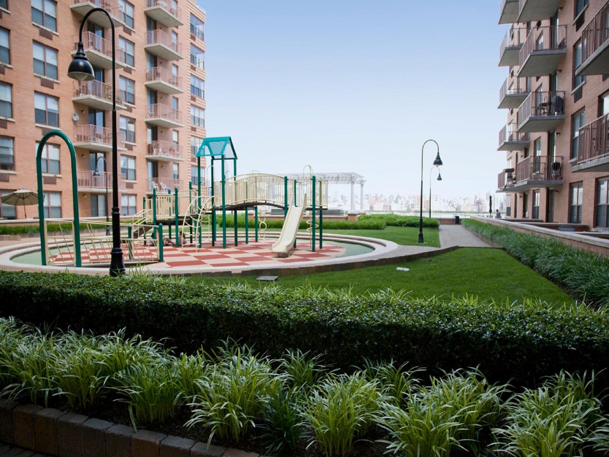 Global Luxury Suites at Hoboken Waterfront