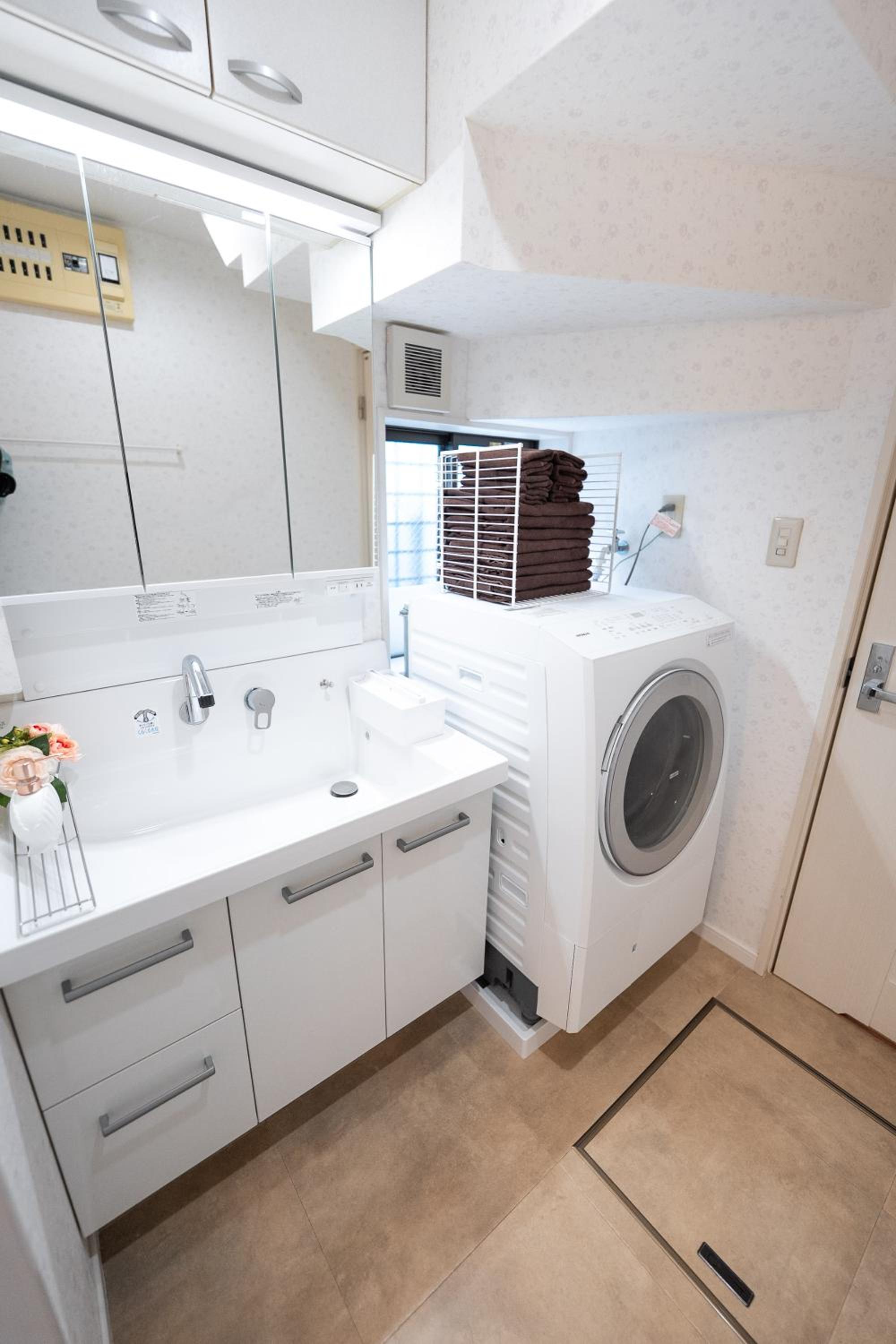 4 卧室 - 3 浴室 - 3 卫生间 - 100 平方 新装 别墅 - 新宿 4 分钟 - Sakura House