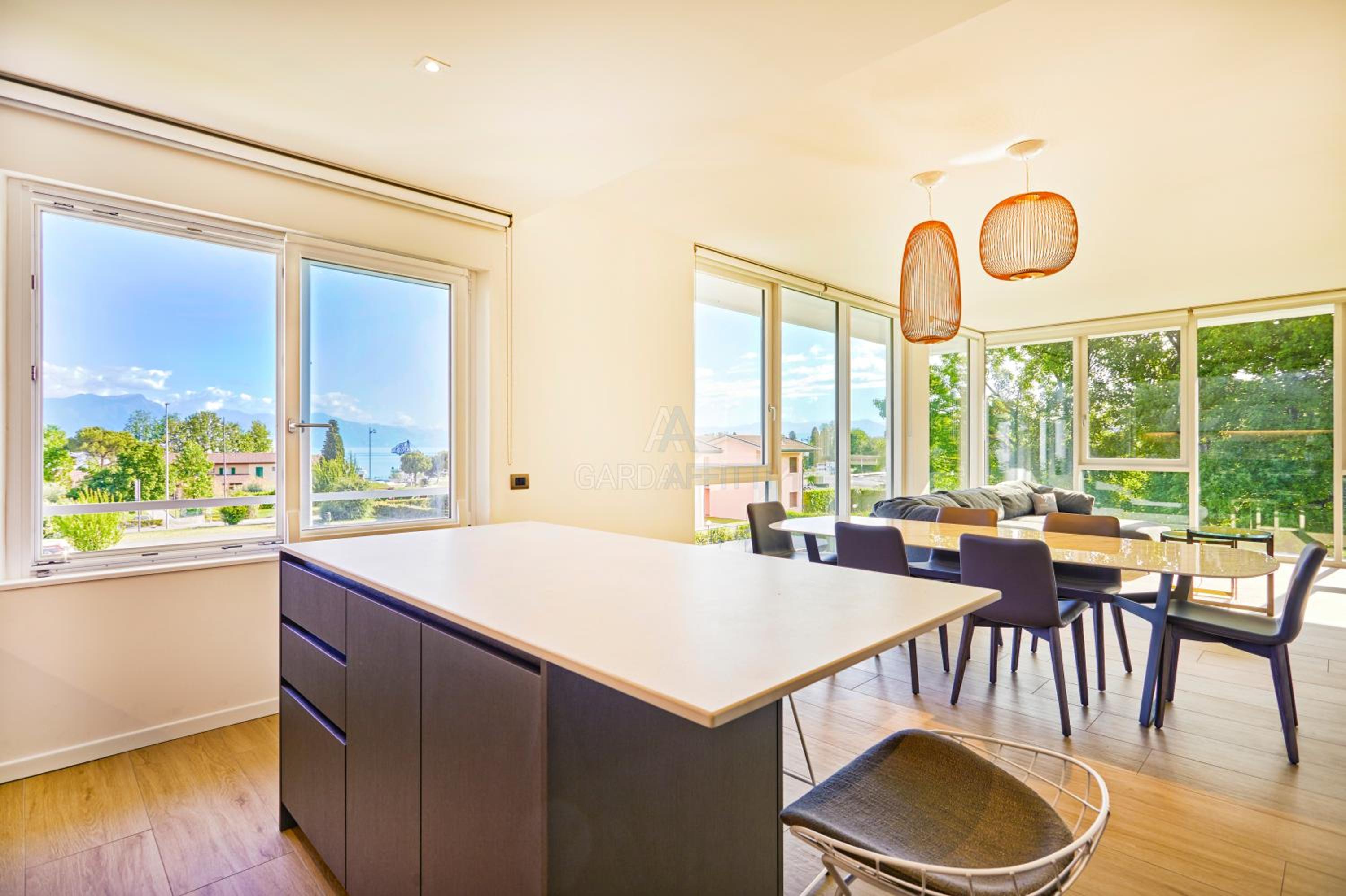 Diamond Lake View - Prestige Villa a 100m dal Lago