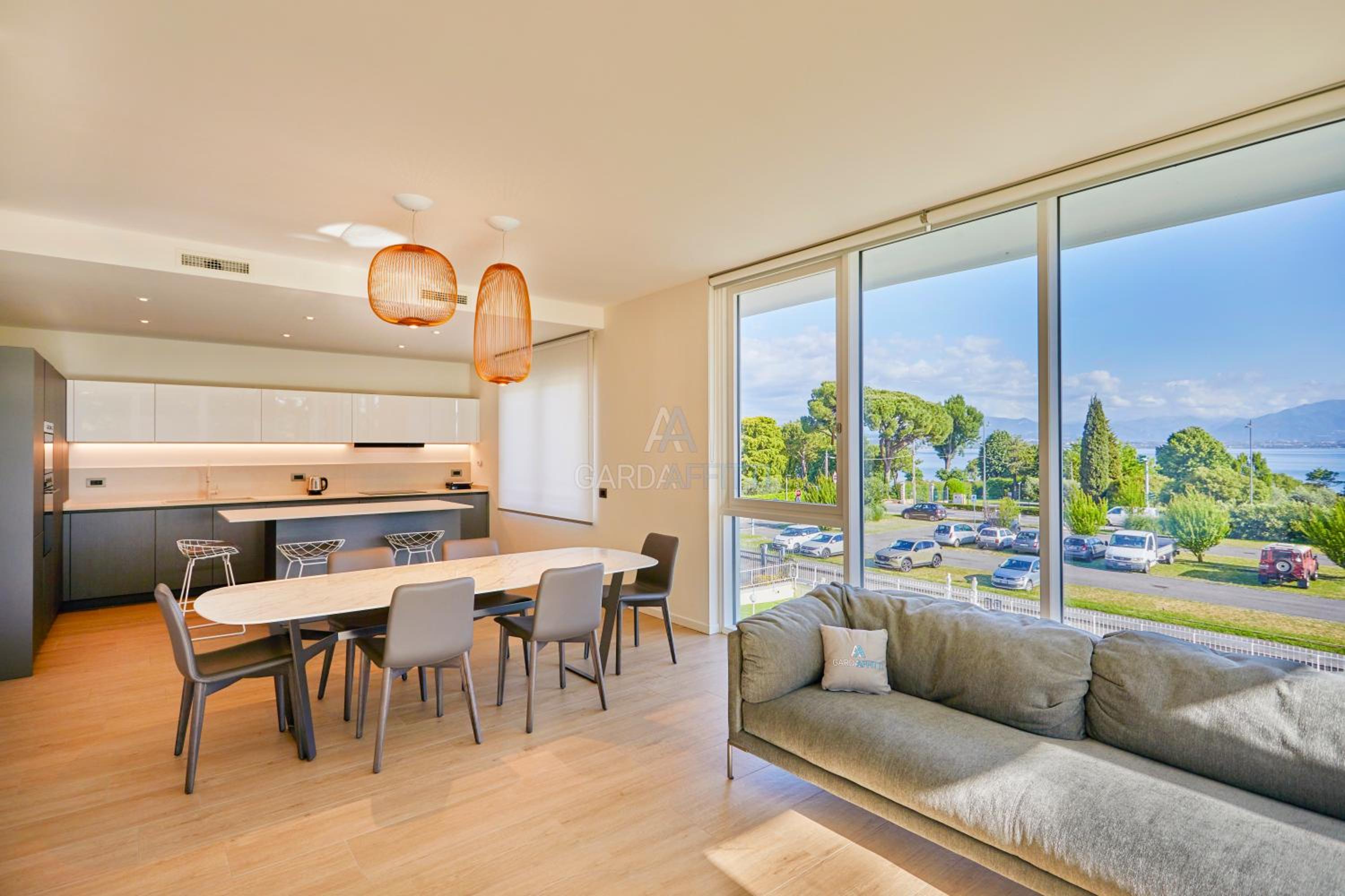 Diamond Lake View - Prestige Villa a 100m dal Lago