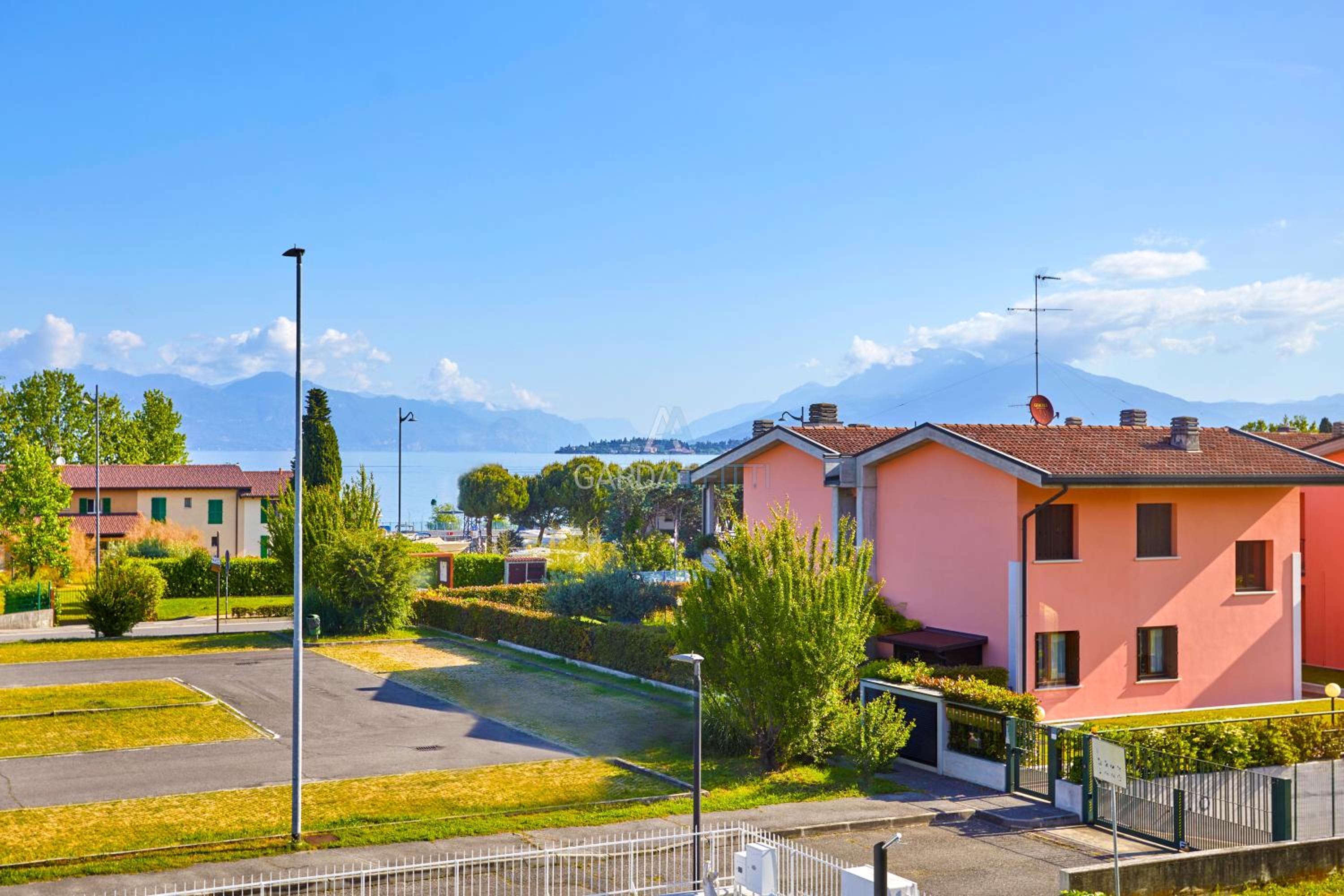 Diamond Lake View - Prestige Villa a 100m dal Lago