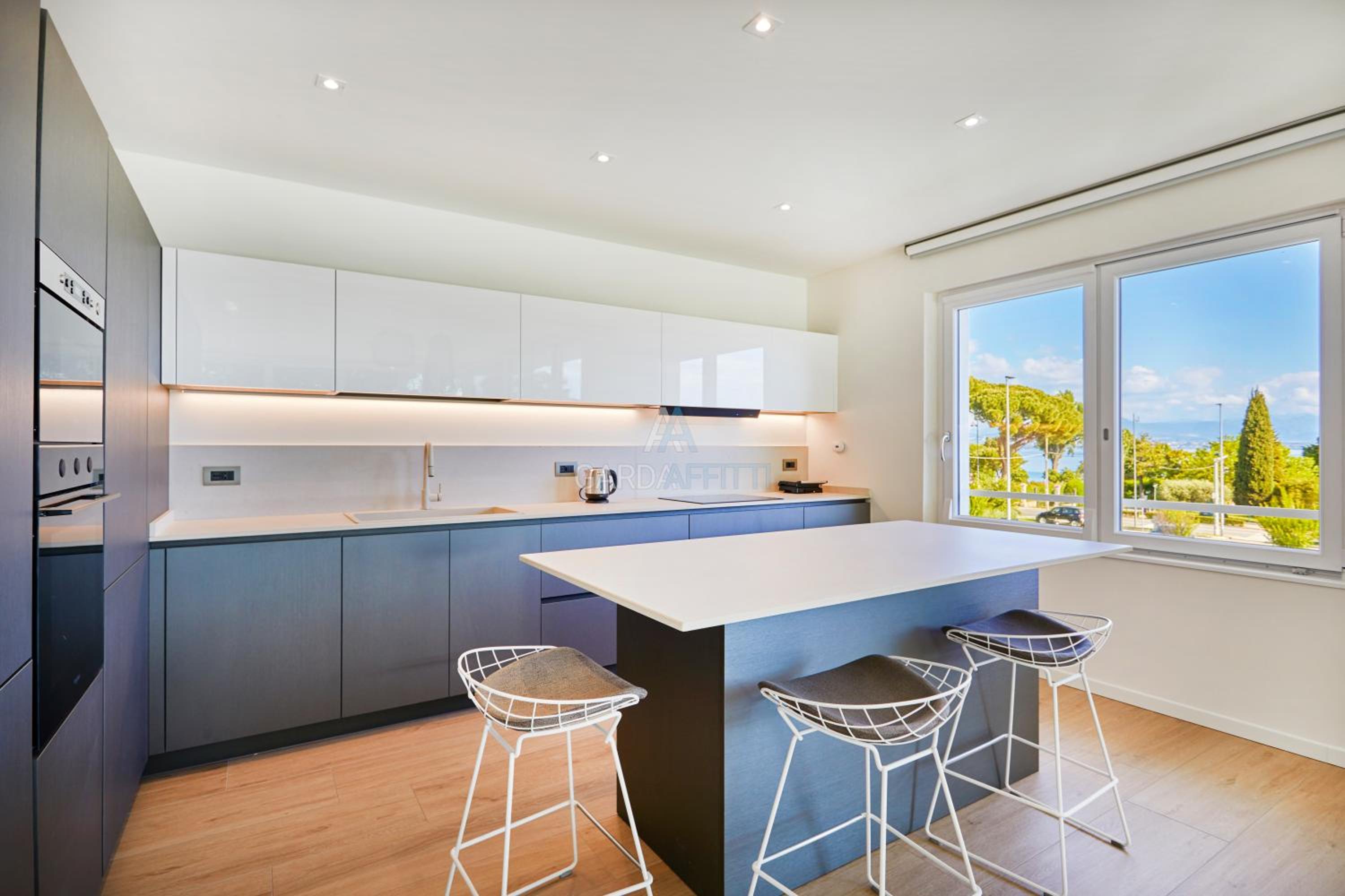 Diamond Lake View - Prestige Villa a 100m dal Lago