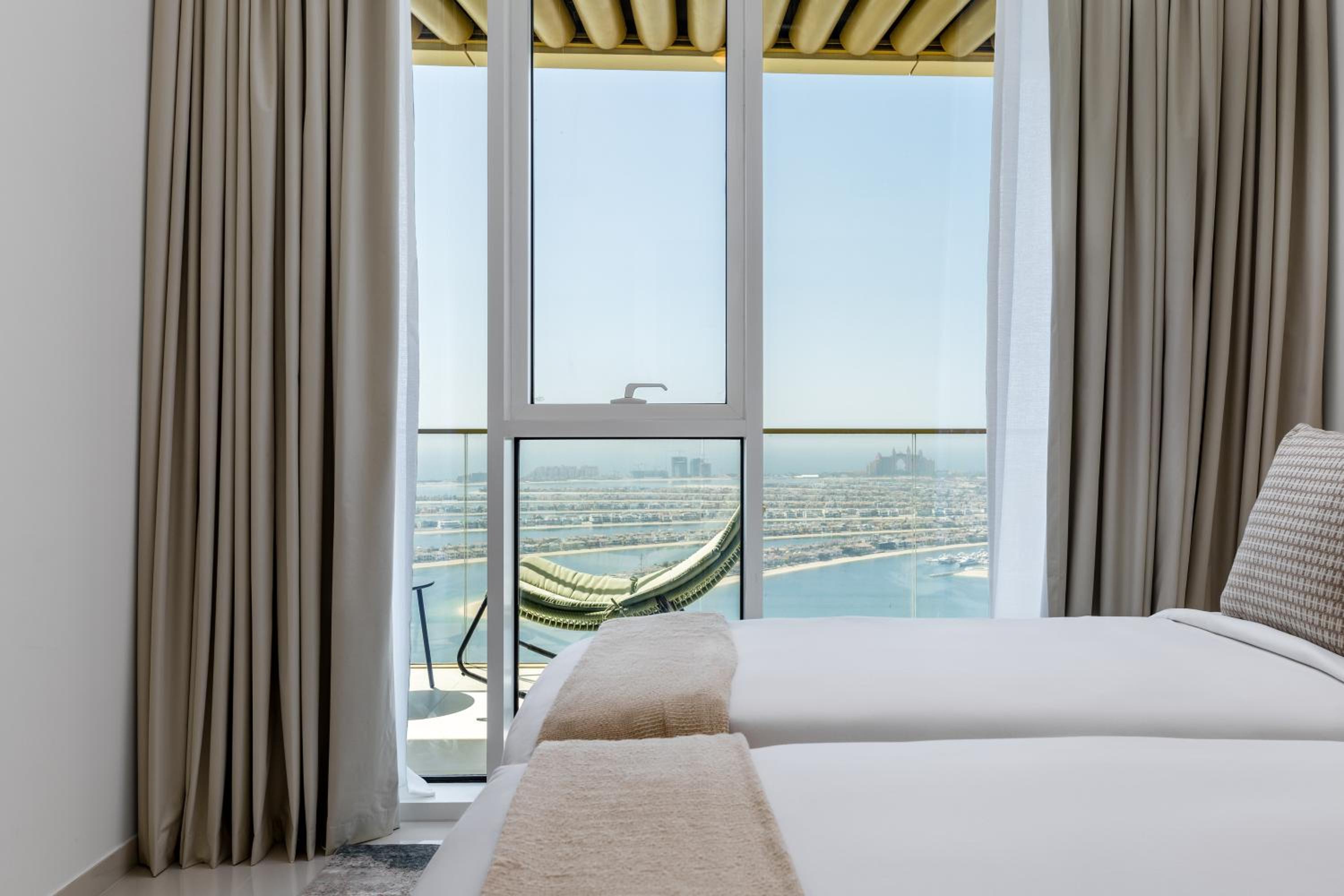 Maison Privee - Coastal Living with Uninterrupted Sea & Palm Views