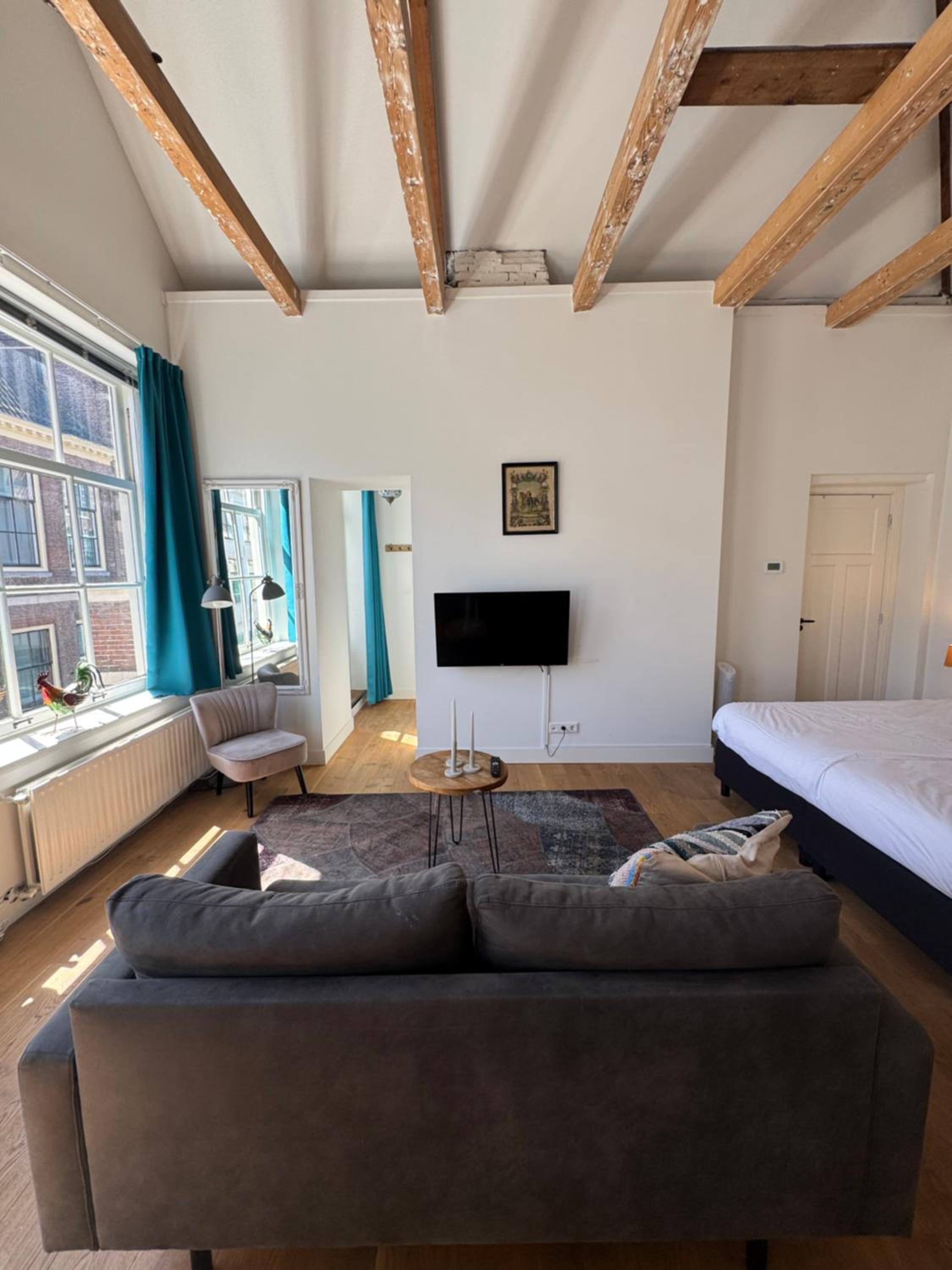 Barbera Guesthouse Hotel Apartments - Experience local life in the Old Centre