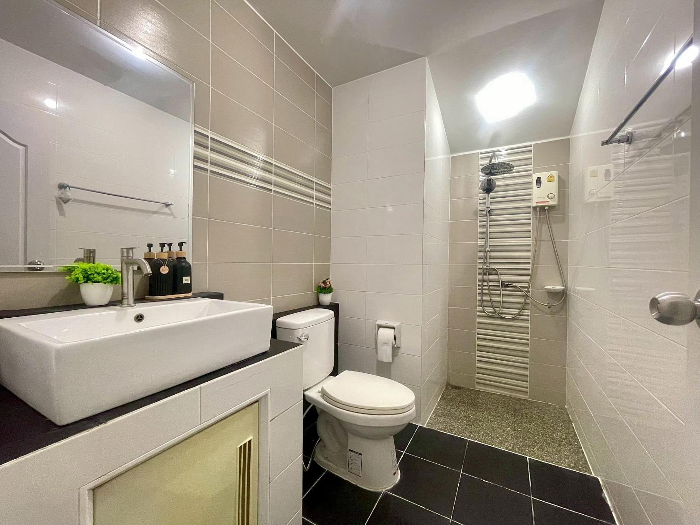 Baan Hug Ubon - Private Pool Villa - Pet Friendly - 2 km from Charoen Sri Fresh Market