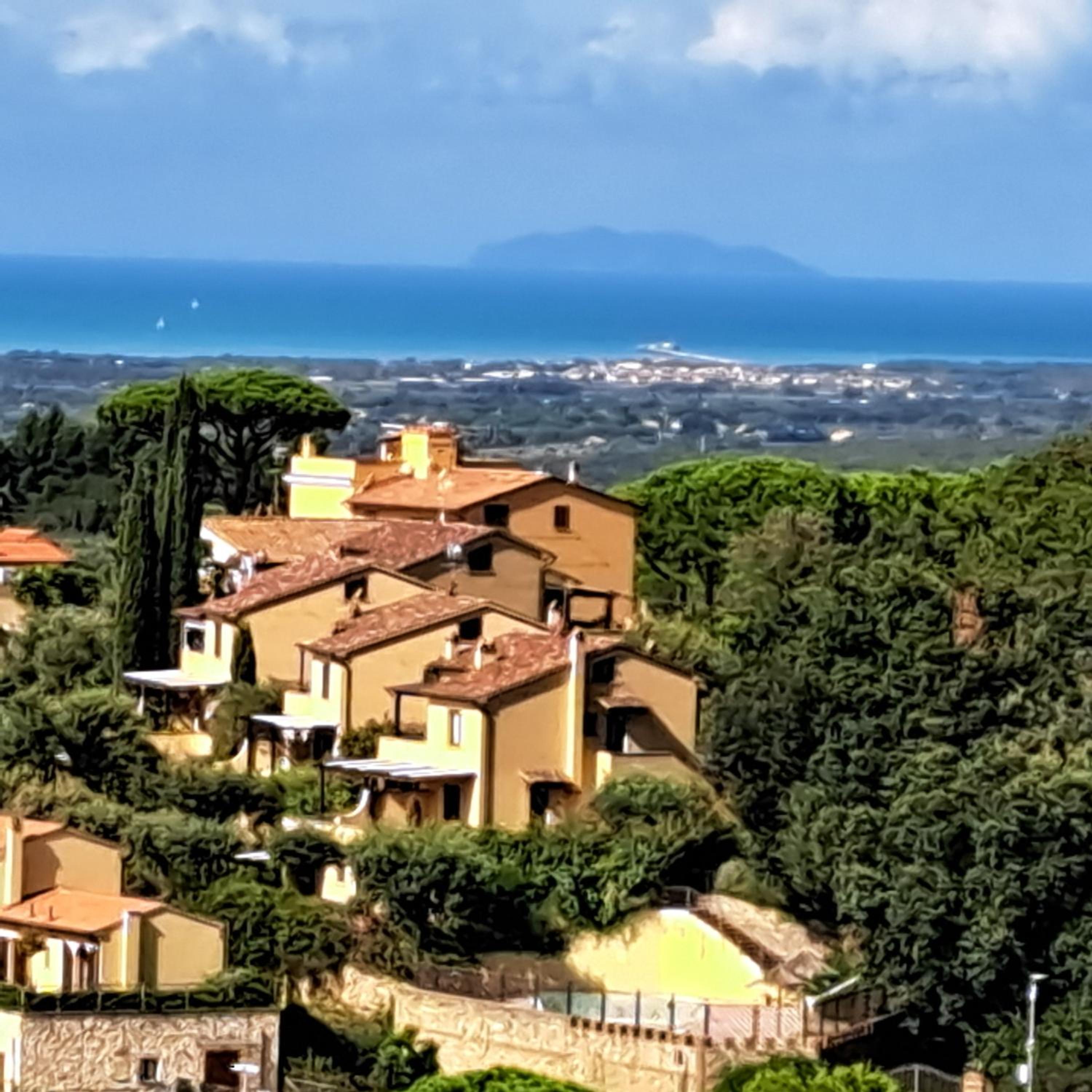 Trilocale con piscina
