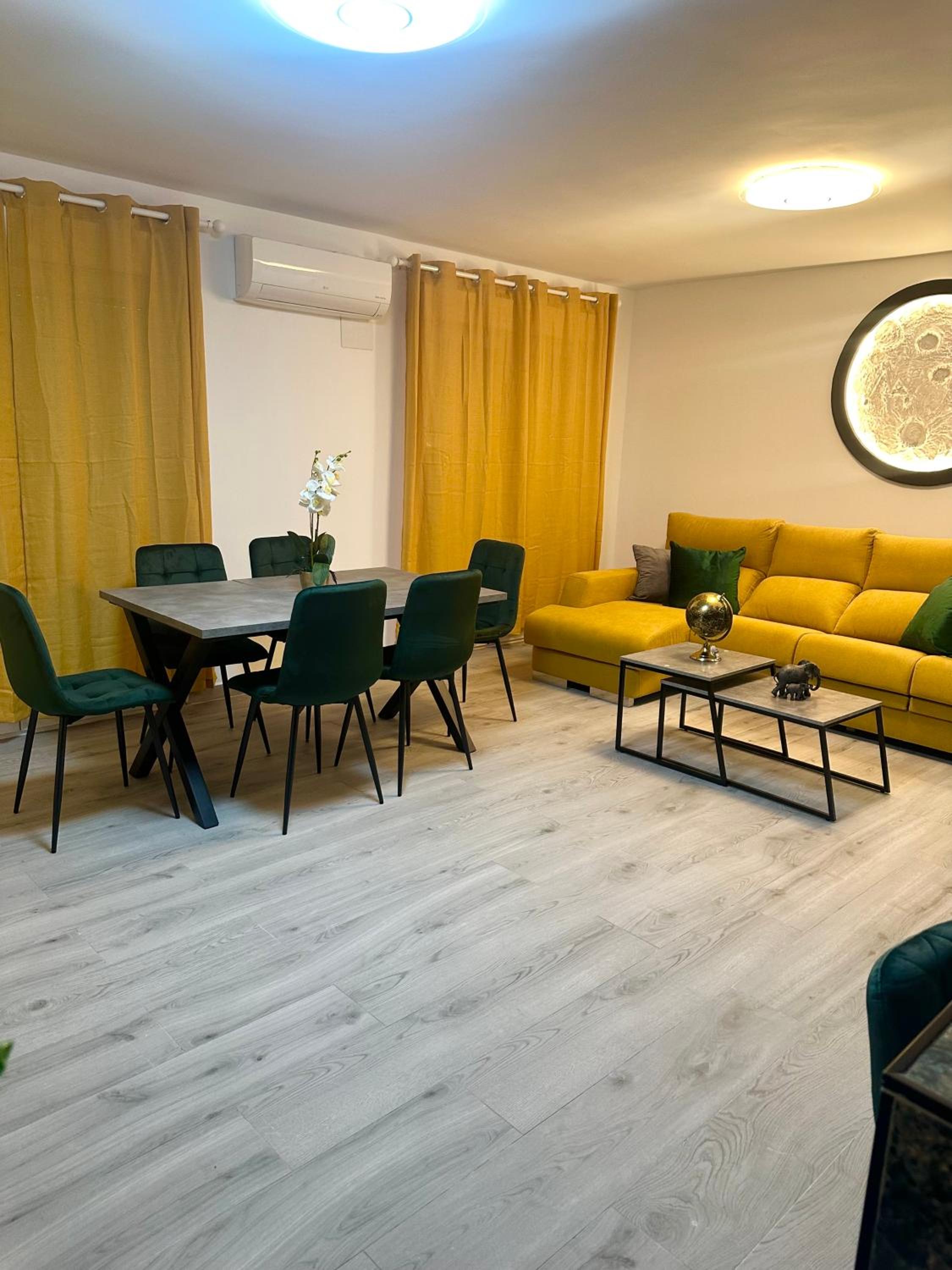 La Luna Apartment by the Sea