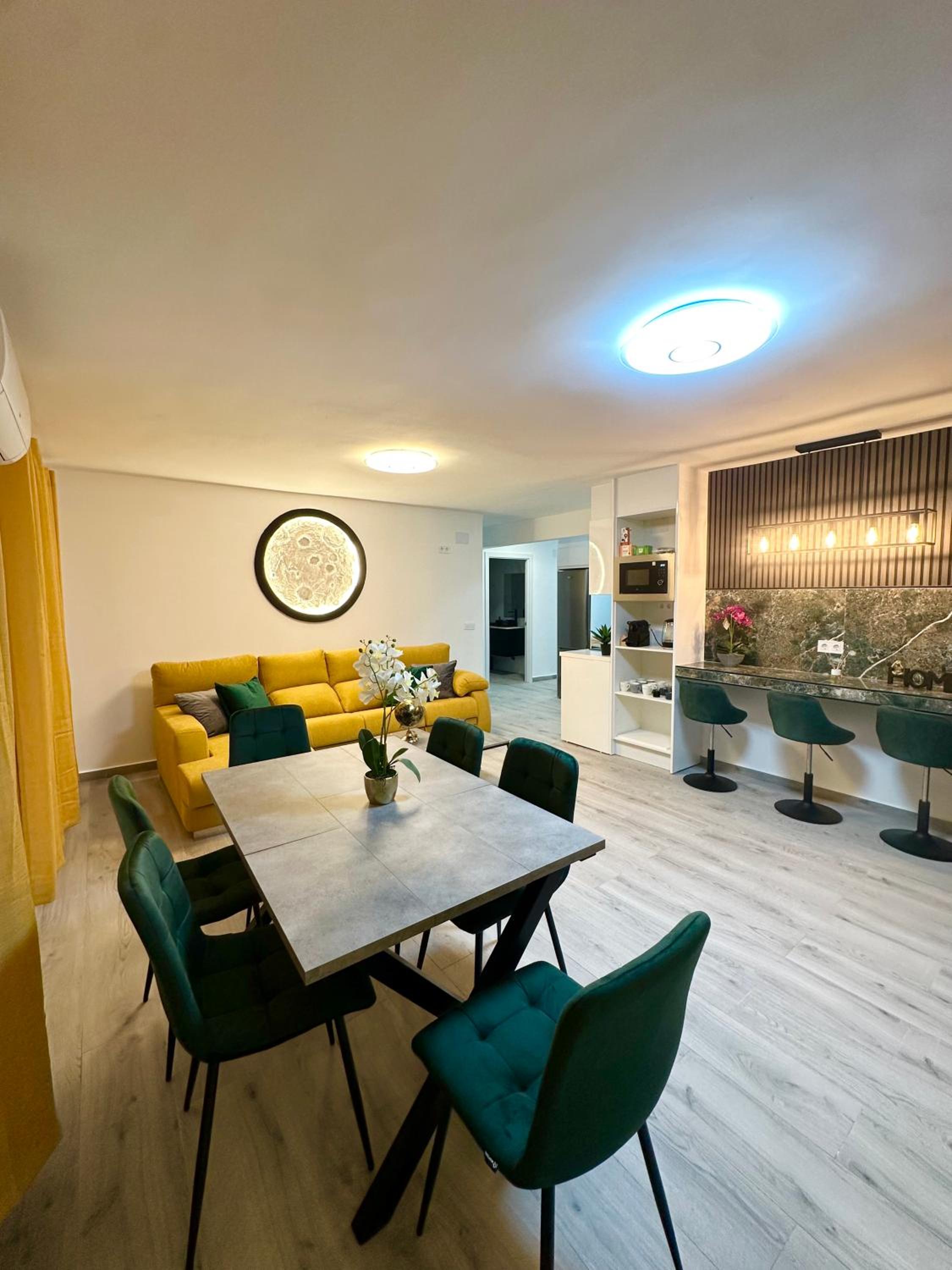La Luna Apartment by the Sea