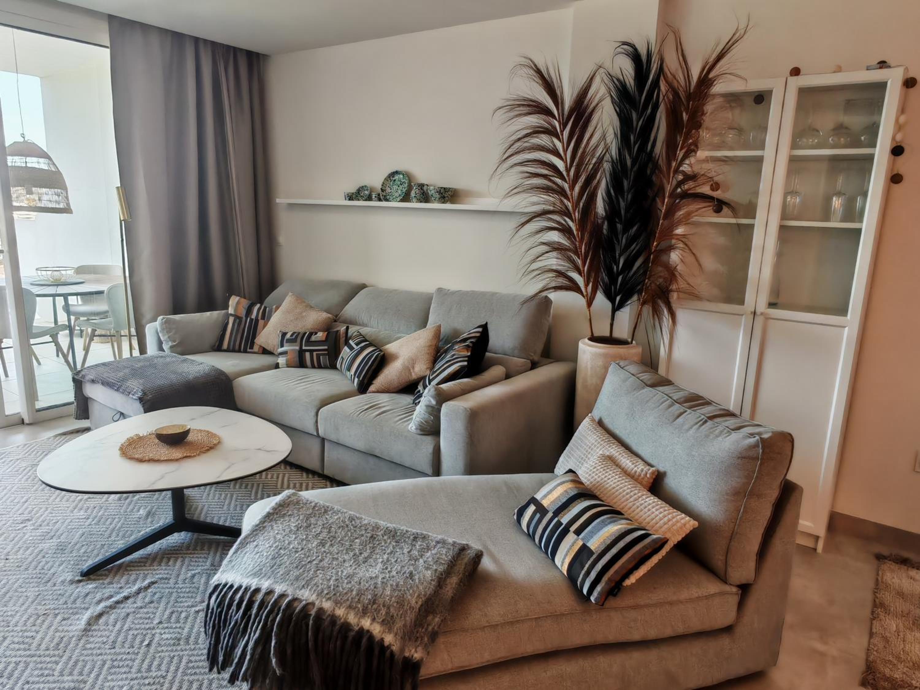 Garden apartment with incredible views in Casa Banderas La Cala de Mijas