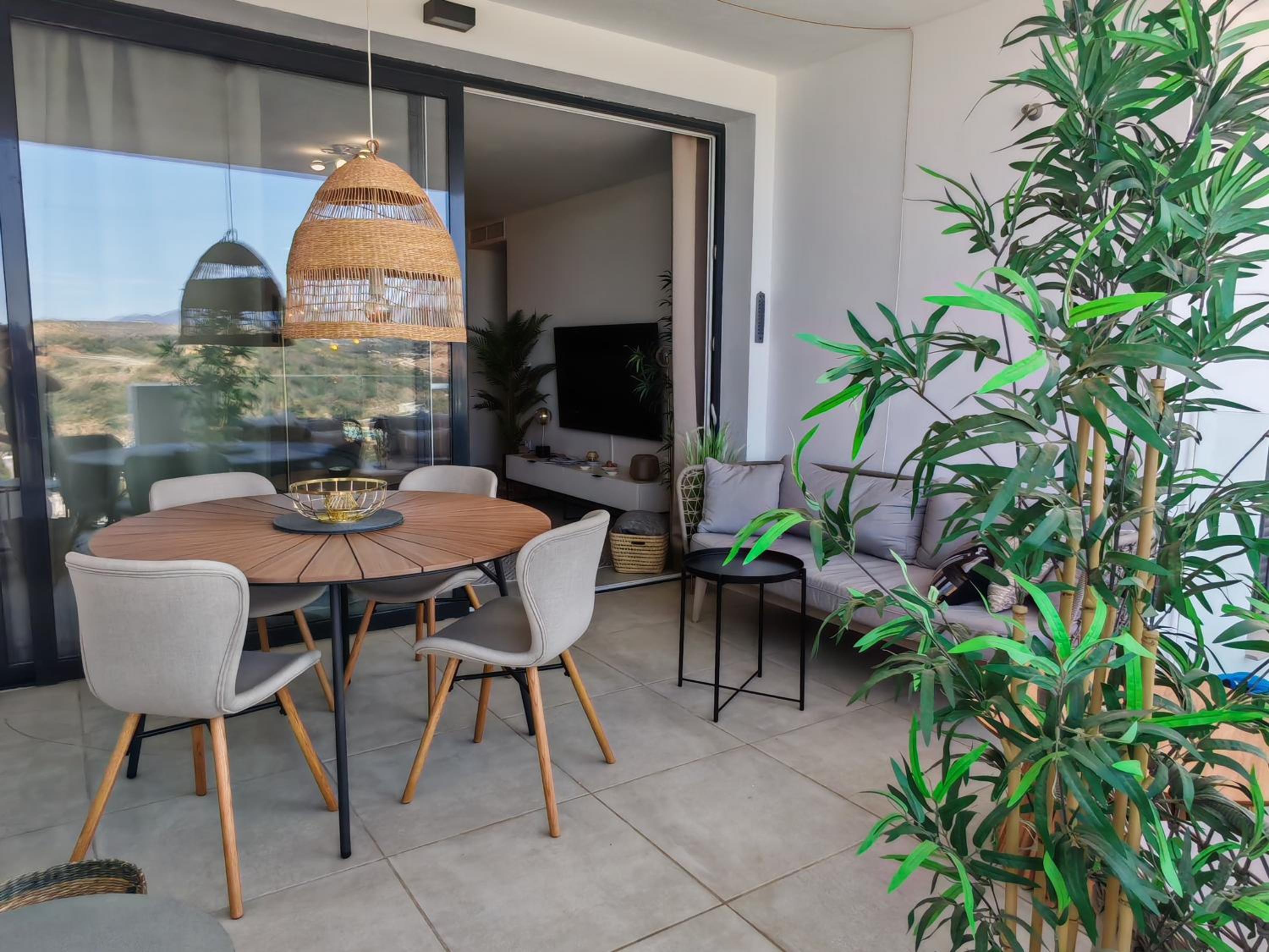Garden apartment with incredible views in Casa Banderas La Cala de Mijas