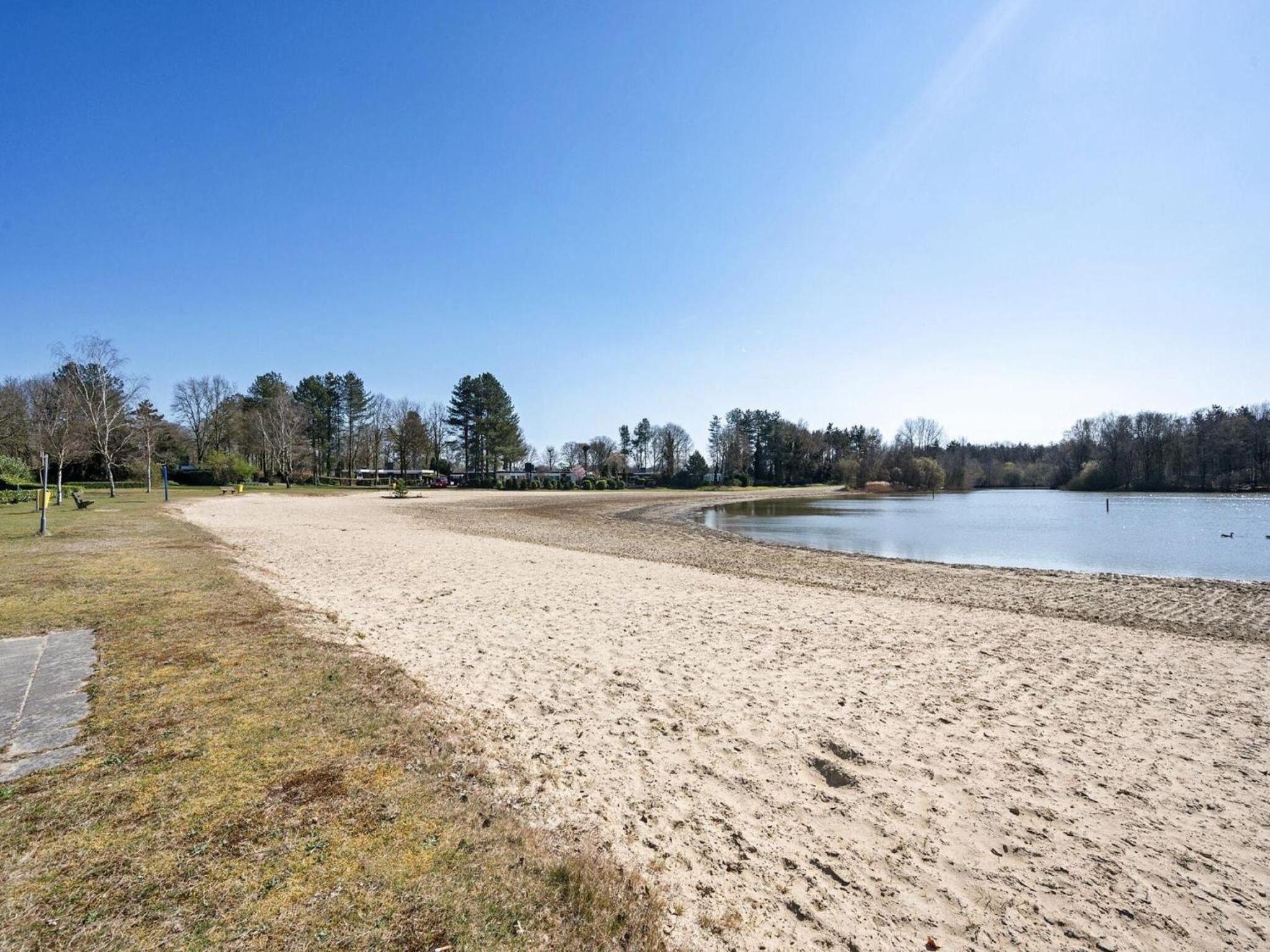 Bungalow in Drenthe near Forest & Lake