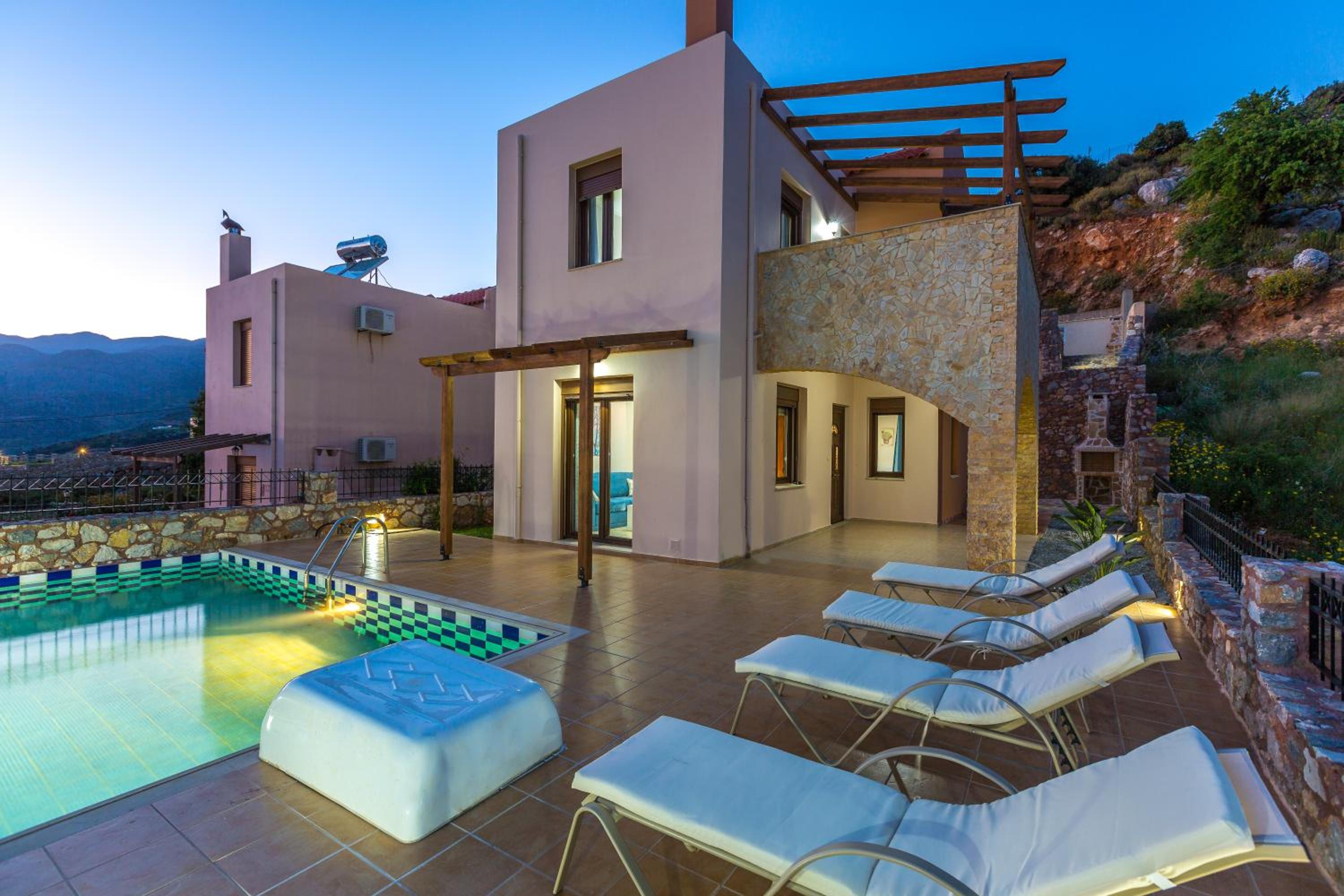 Anastasia Villa, Libyan SeaViews with Heated Pool, By ThinkVilla photo 5