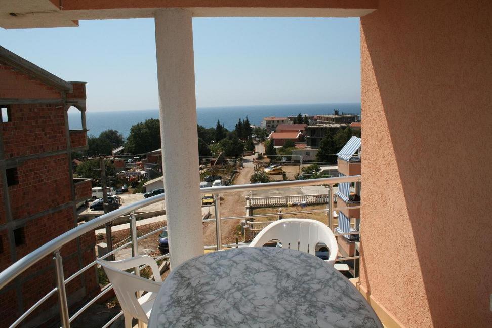 Apartmans Hari
