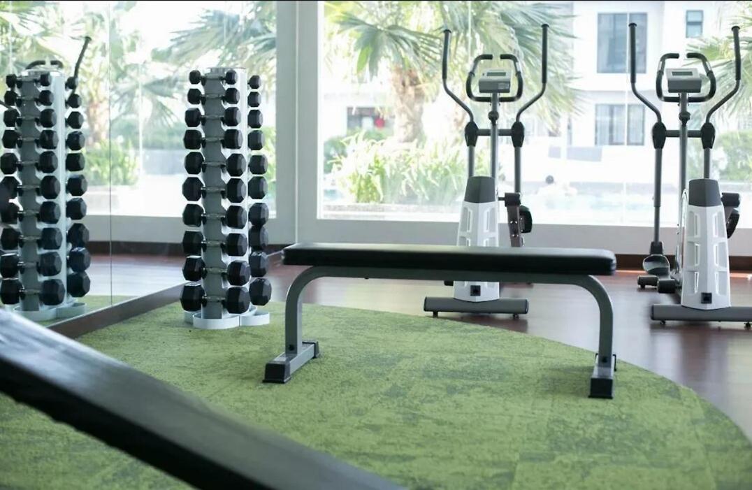 PLATINO Latest Pool View Family 3 BR Suite, Next to Paradigm Mall's new Theme park, Escape JB