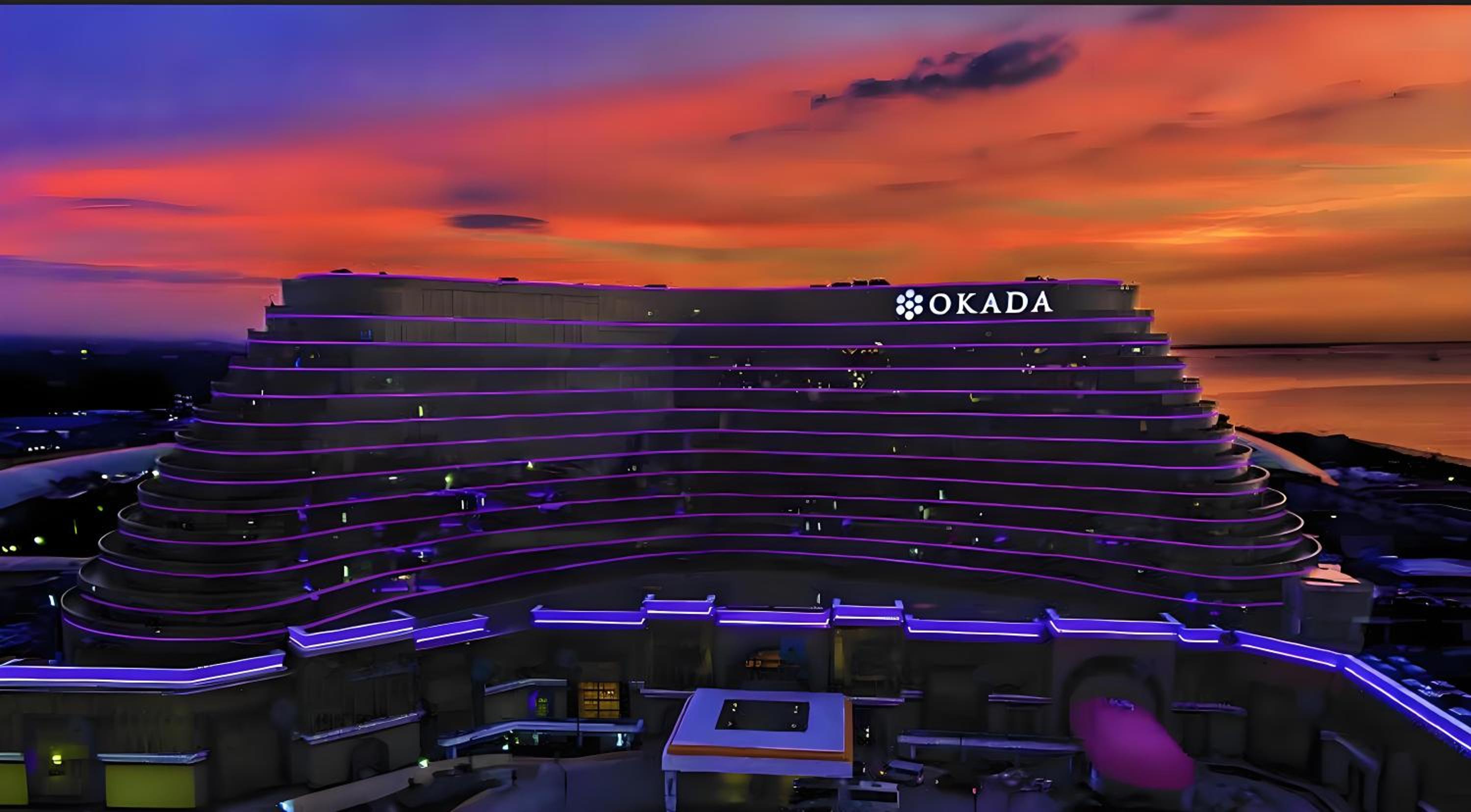 Modern 1BR with Balcony Facing Infinity Pool Manila Bay Sunset Near Airports OKADA Solaire MOA