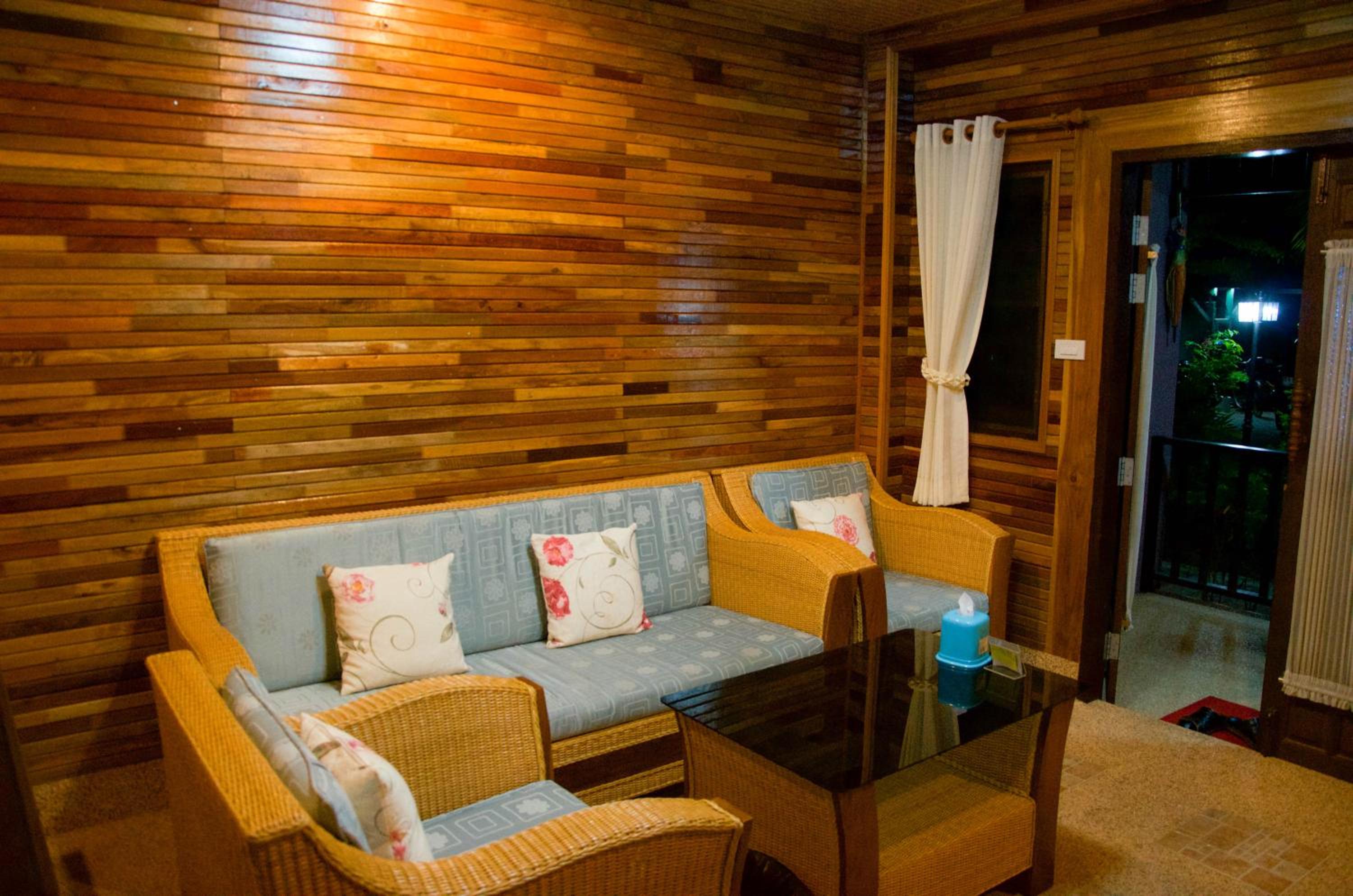 Baan Soontree Resort
