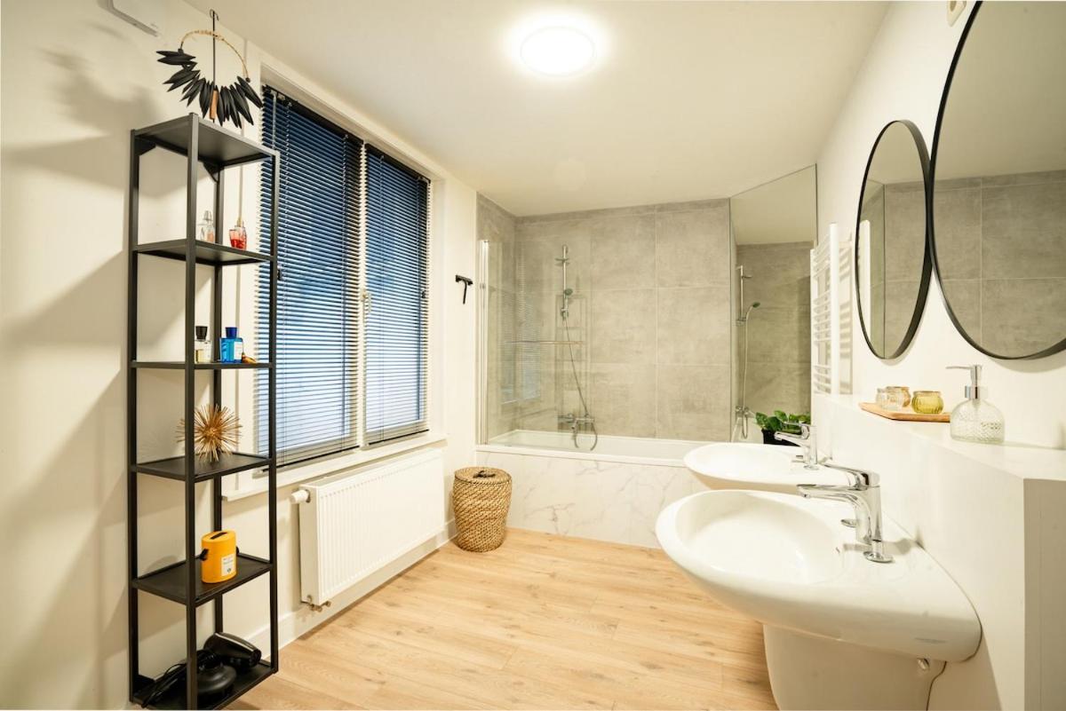 House with 5 Bedrooms - Ideal for Families & Groups