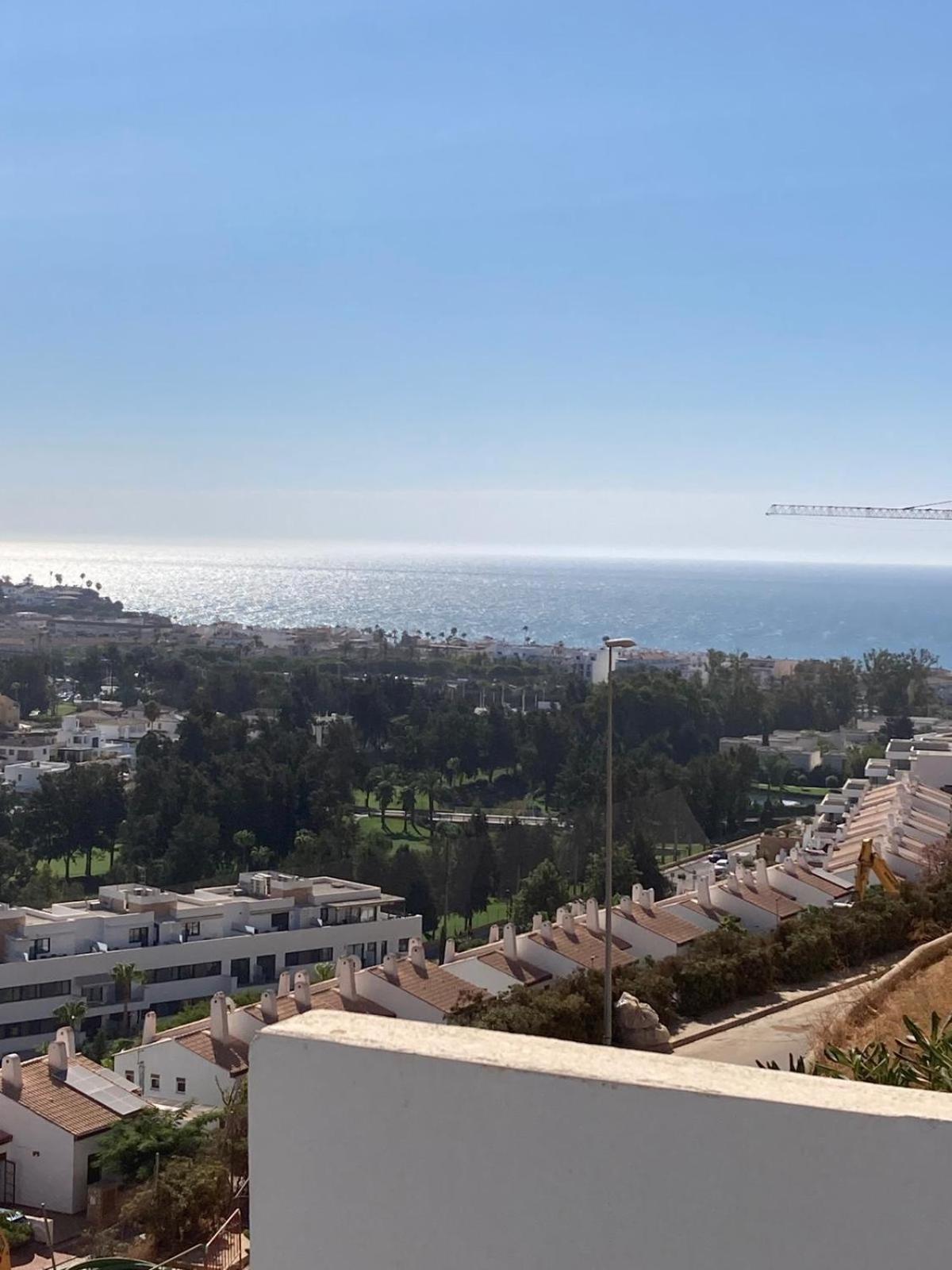 Garden apartment with incredible views in Casa Banderas La Cala de Mijas