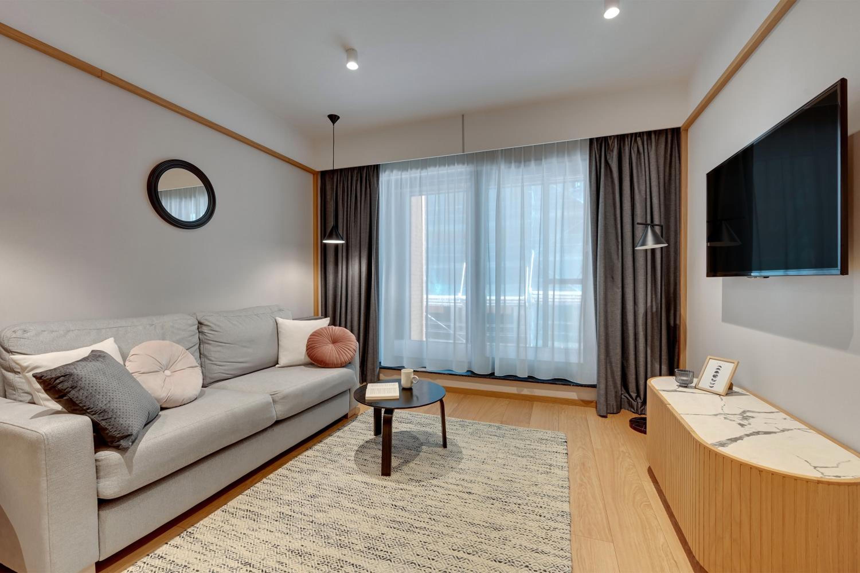 Flatbook - Deo Plaza Comfort Apartments