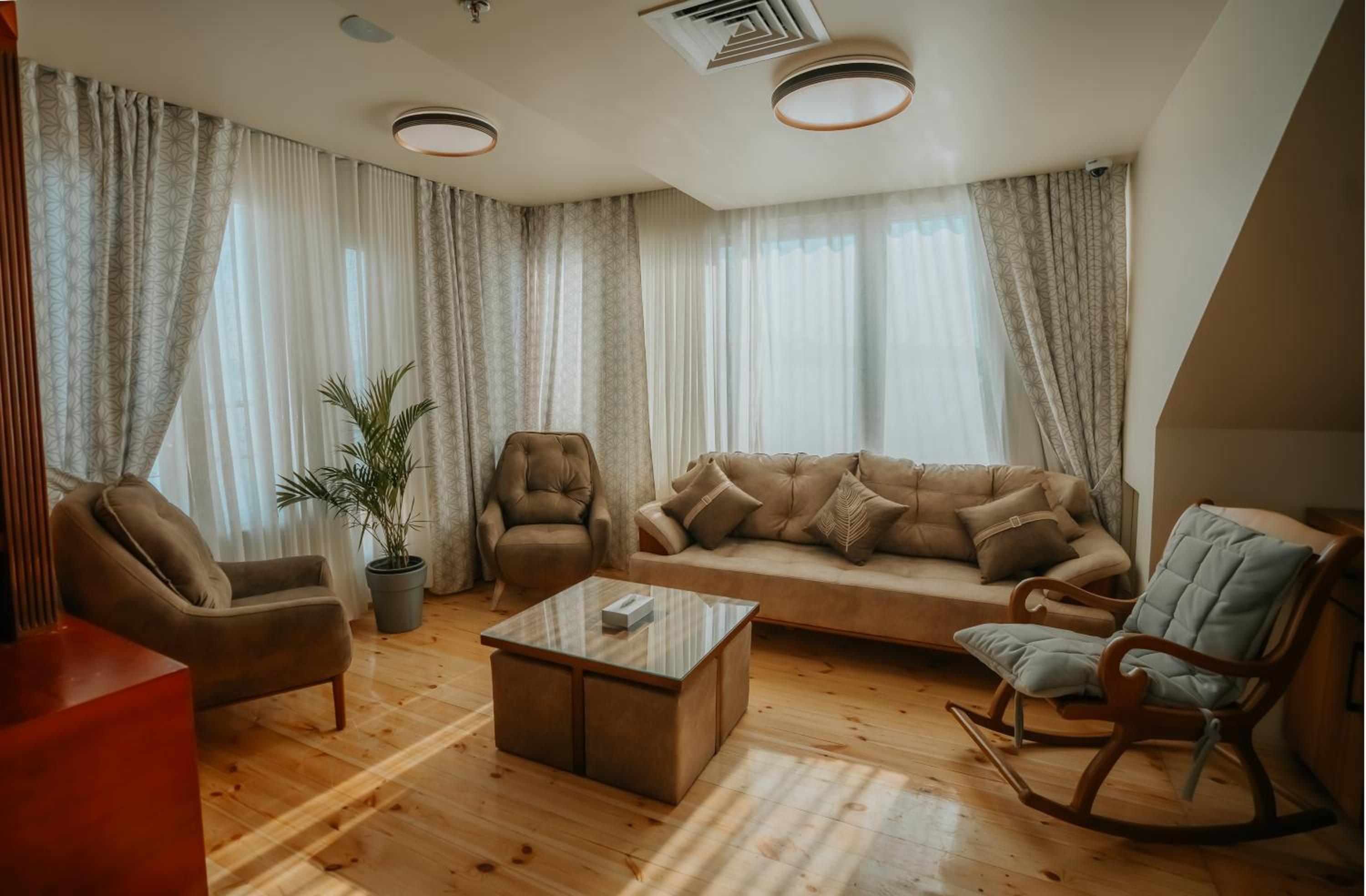 Azhar Dahabiya luxury suites