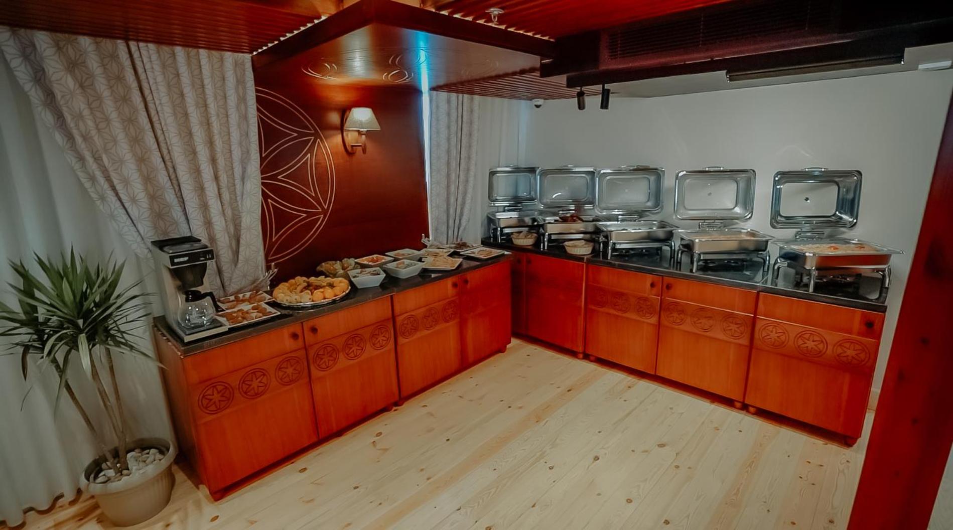 Azhar Dahabiya luxury suites