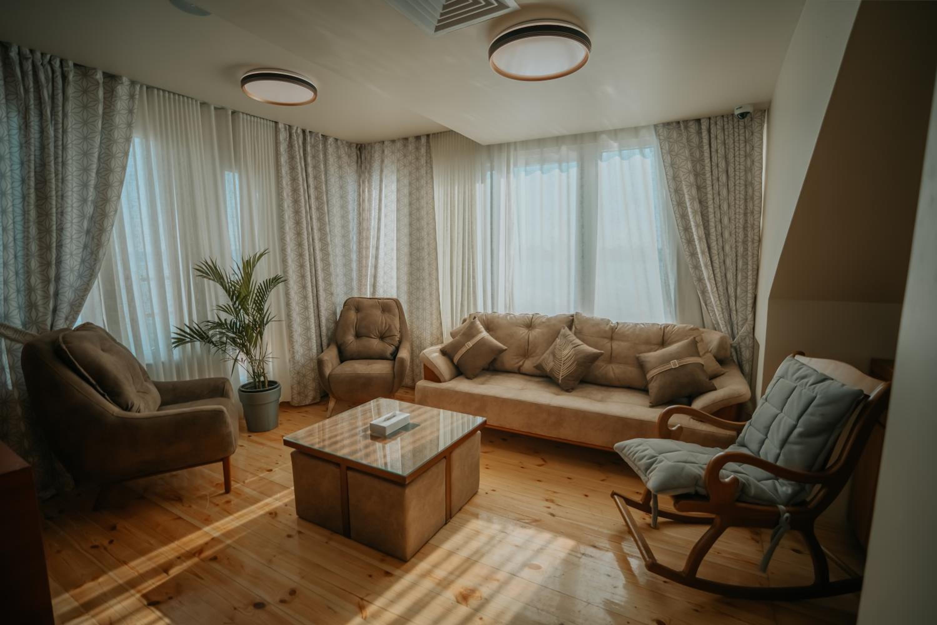 Azhar Dahabiya luxury suites