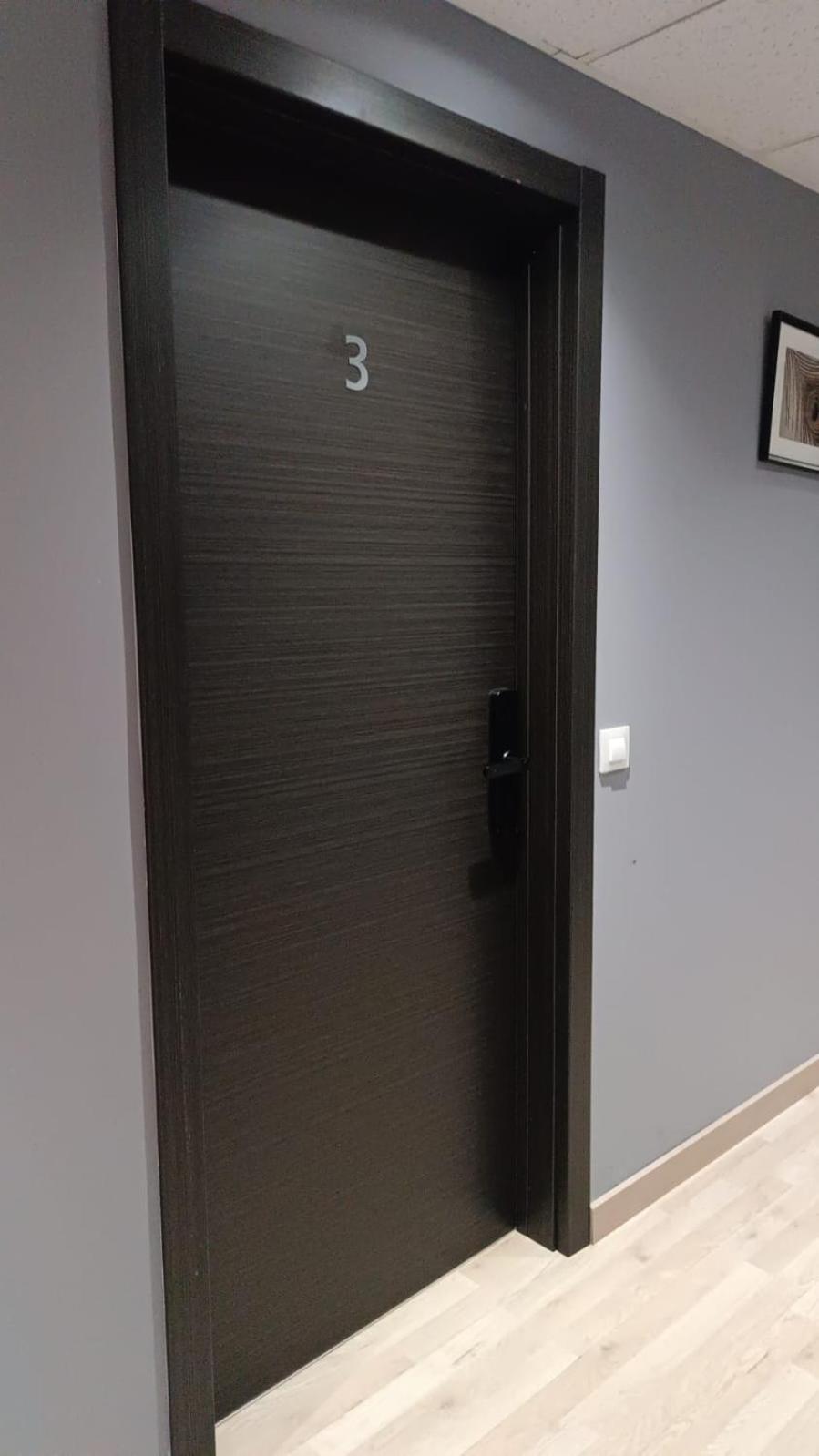 Estudios 85 - Cerca de Madrid, Toledo y Parque Warner