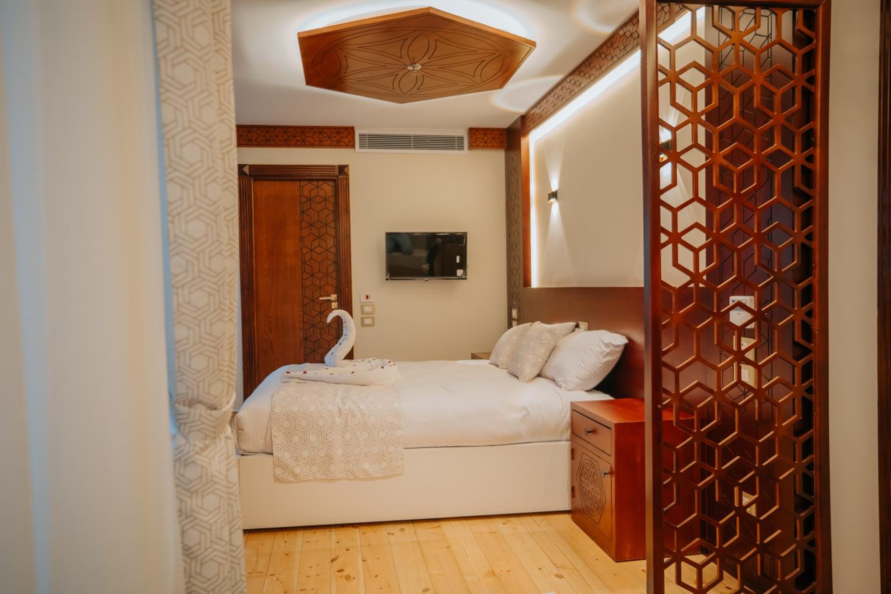 Azhar Dahabiya luxury suites