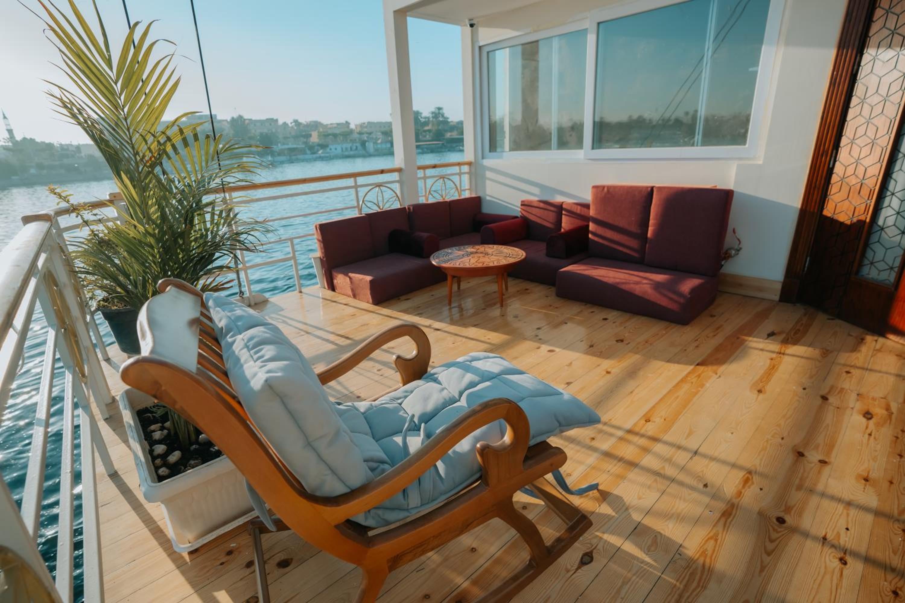 Azhar Dahabiya luxury suites