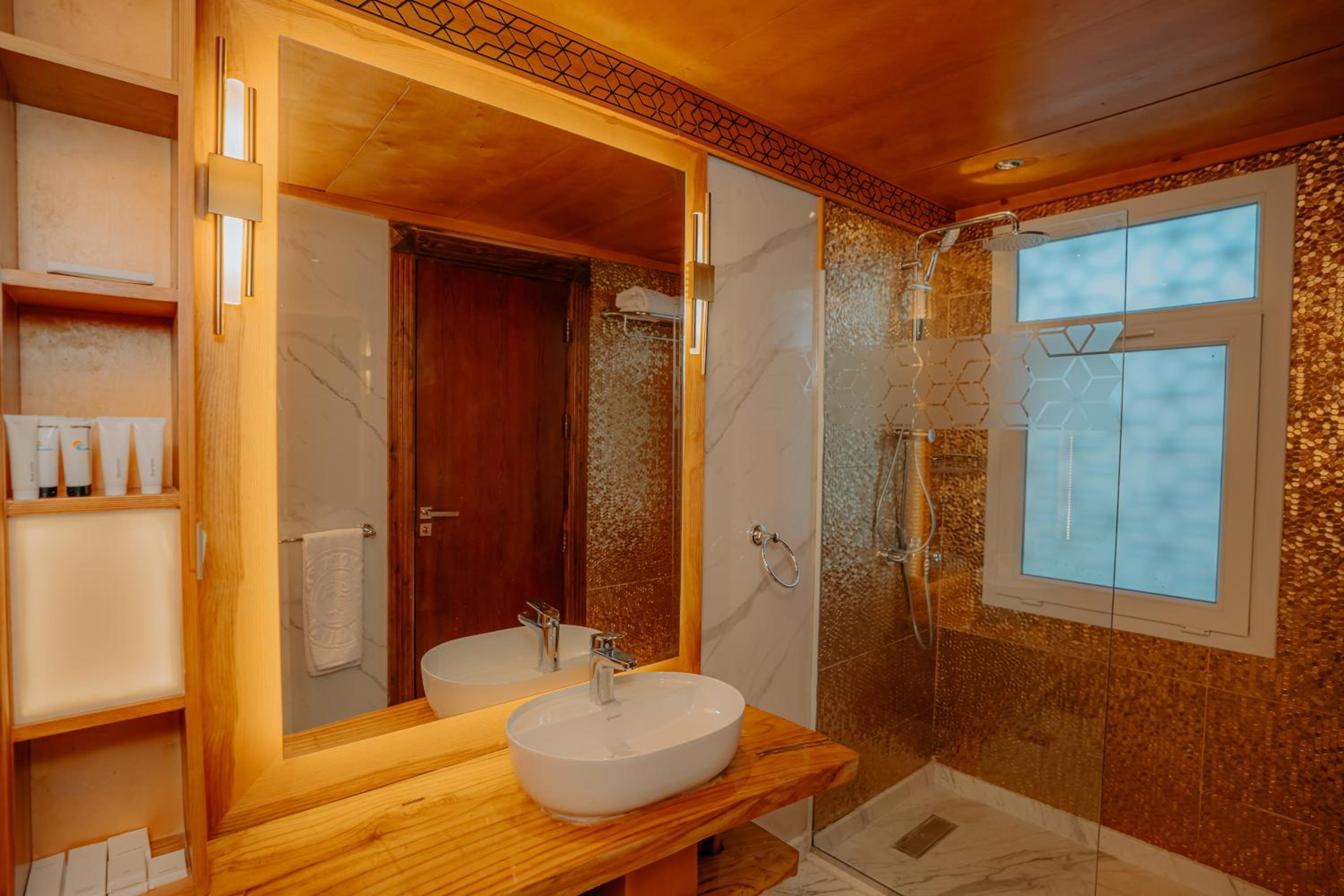 Azhar Dahabiya luxury suites