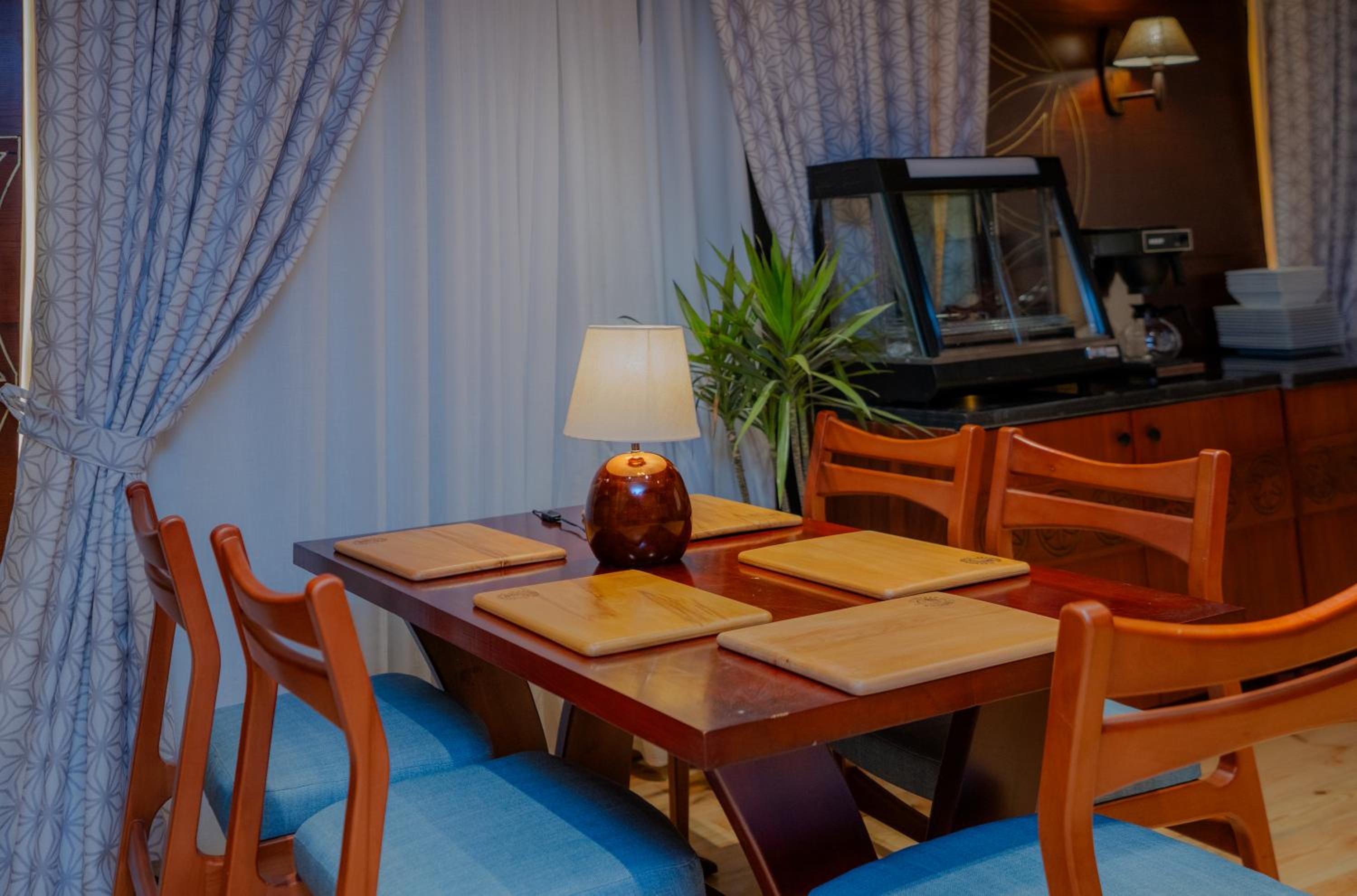 Azhar Dahabiya luxury suites