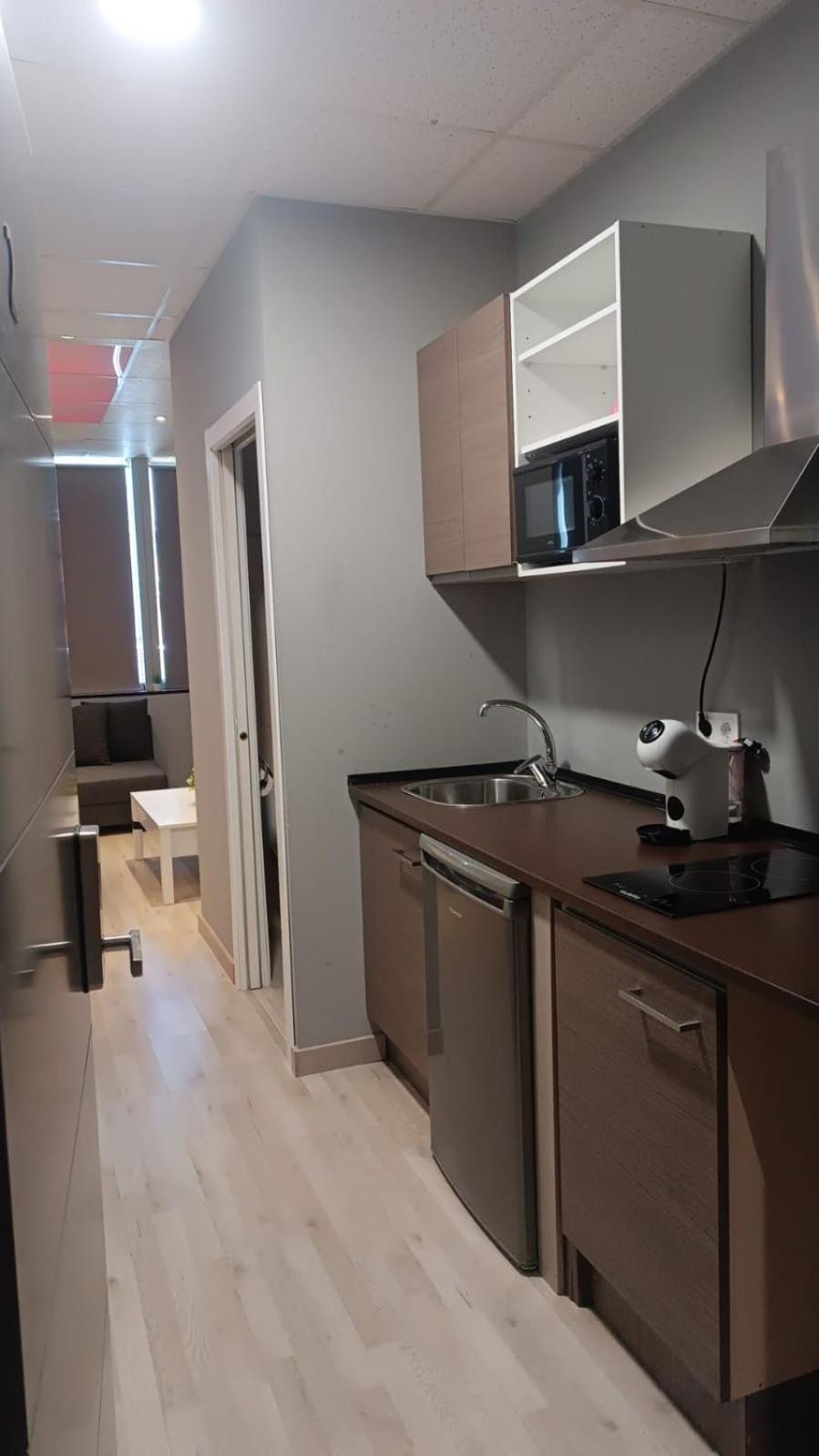 Estudios 85 - Cerca de Madrid, Toledo y Parque Warner