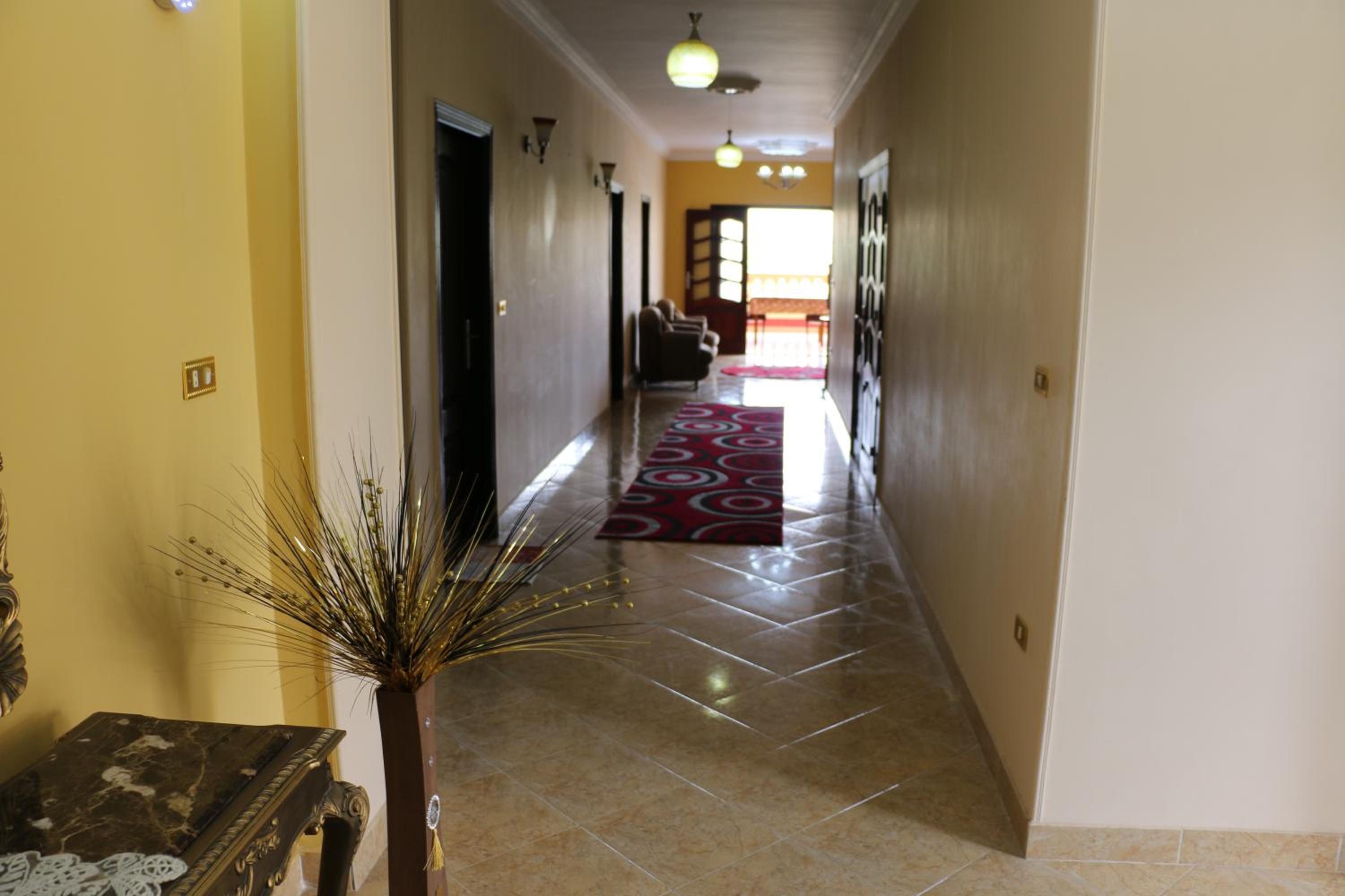 Pyramids Power Inn