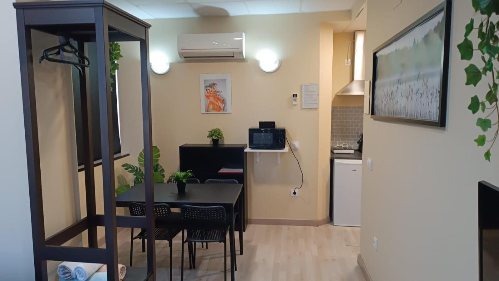 Estudios 85 - Cerca de Madrid, Toledo y Parque Warner