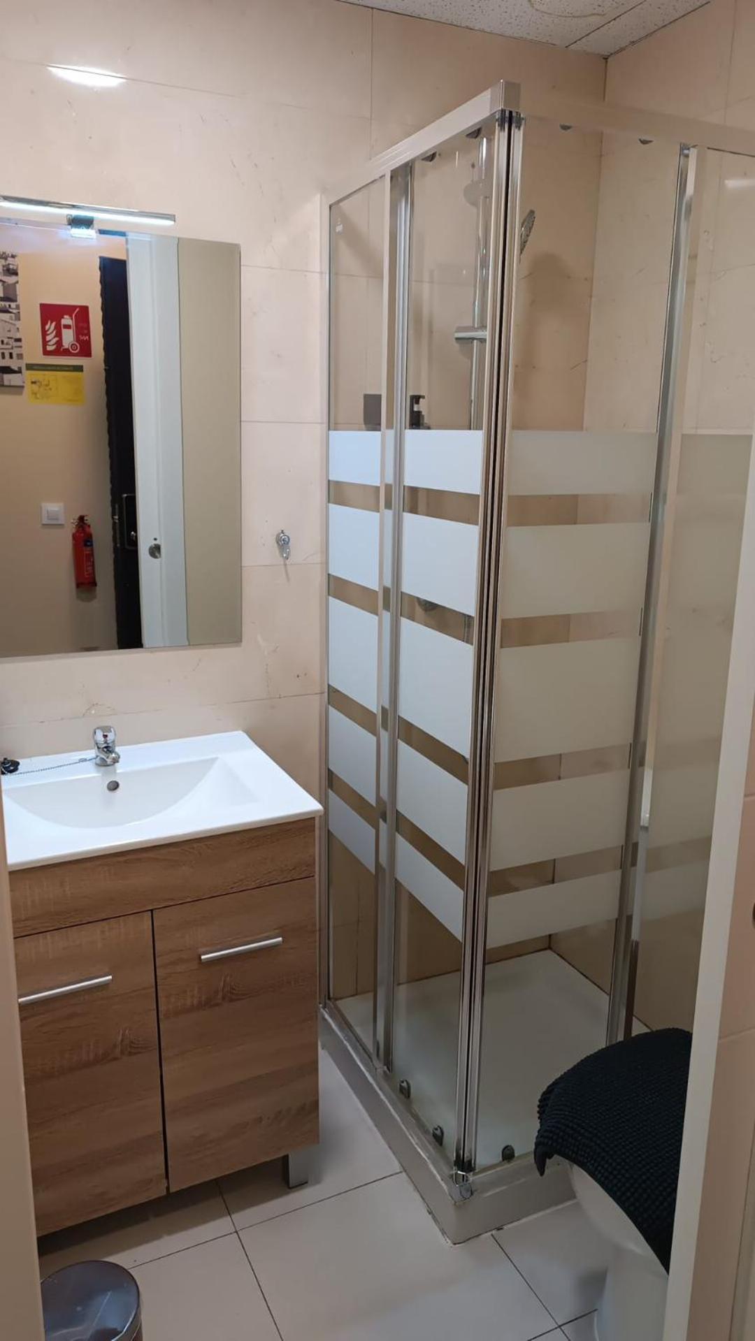 Estudios 85 - Cerca de Madrid, Toledo y Parque Warner