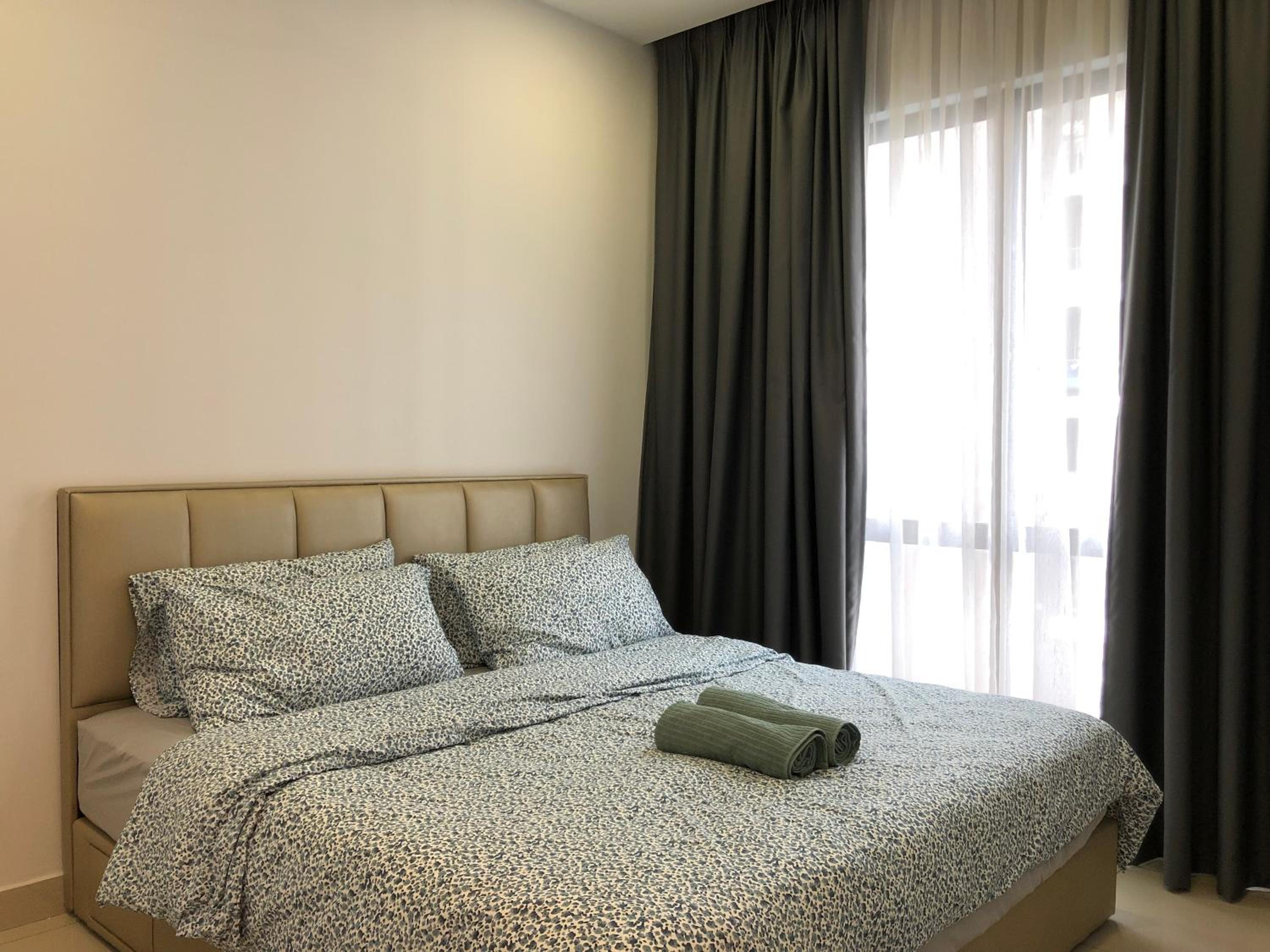 Modern Escape Urban 360 by LUVIT STAY