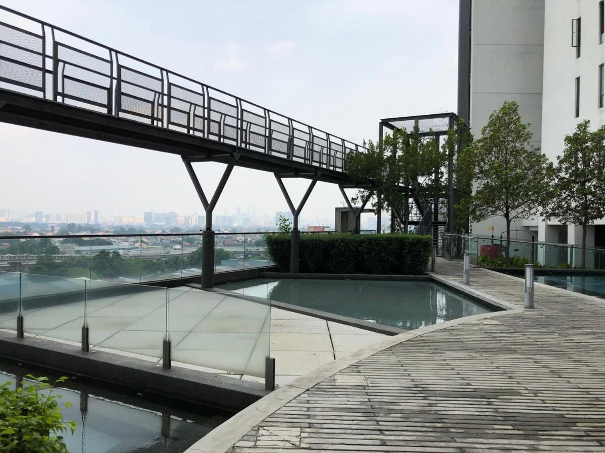 Modern Escape Urban 360 by LUVIT STAY