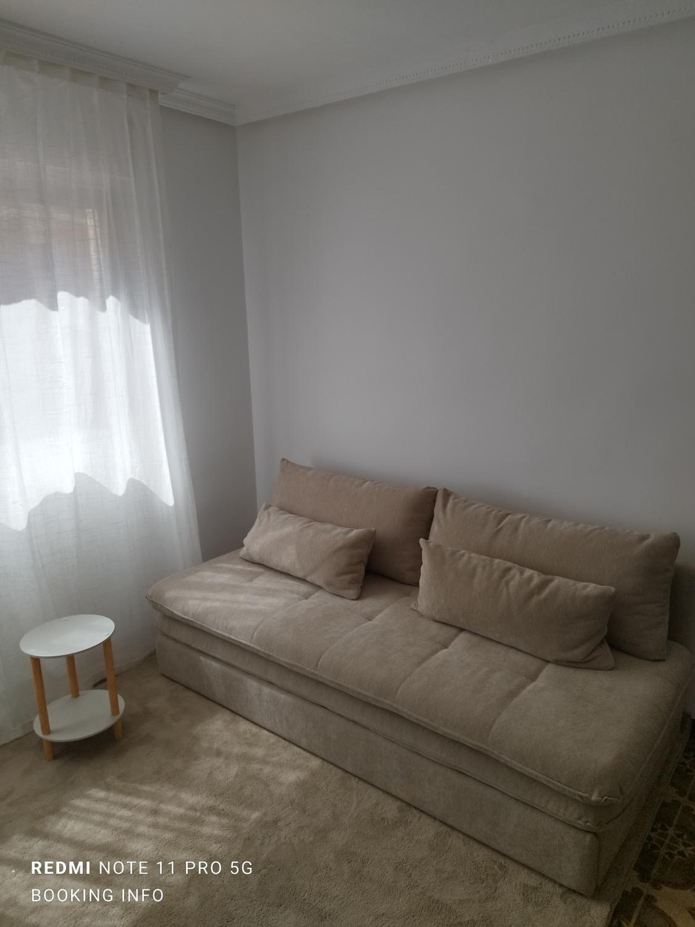 Luminous Living La Elipa