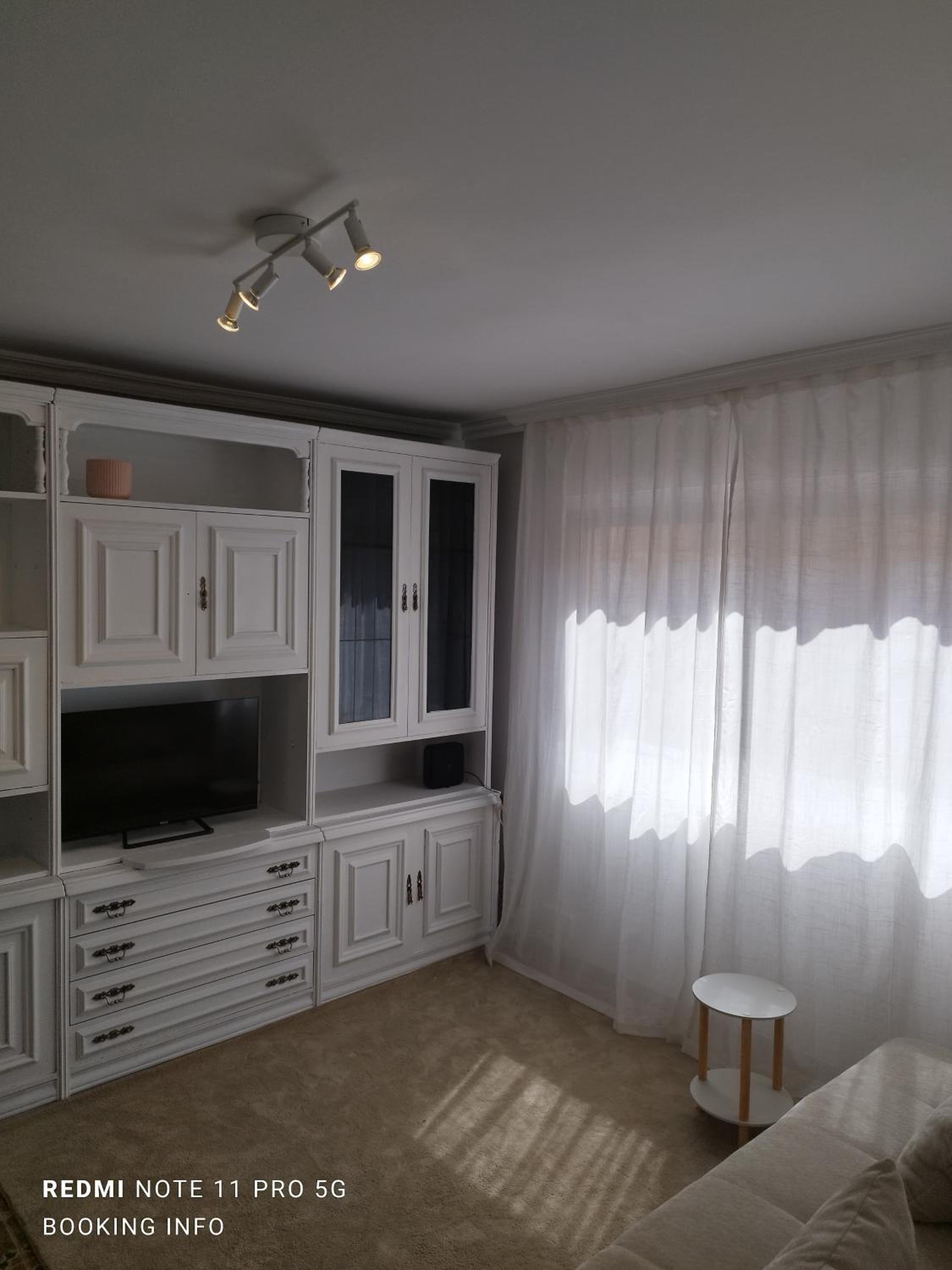 Luminous Living La Elipa