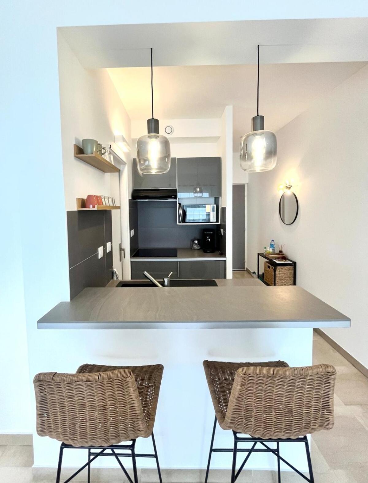 Marina Baie studio vue mer et jardin avec clim