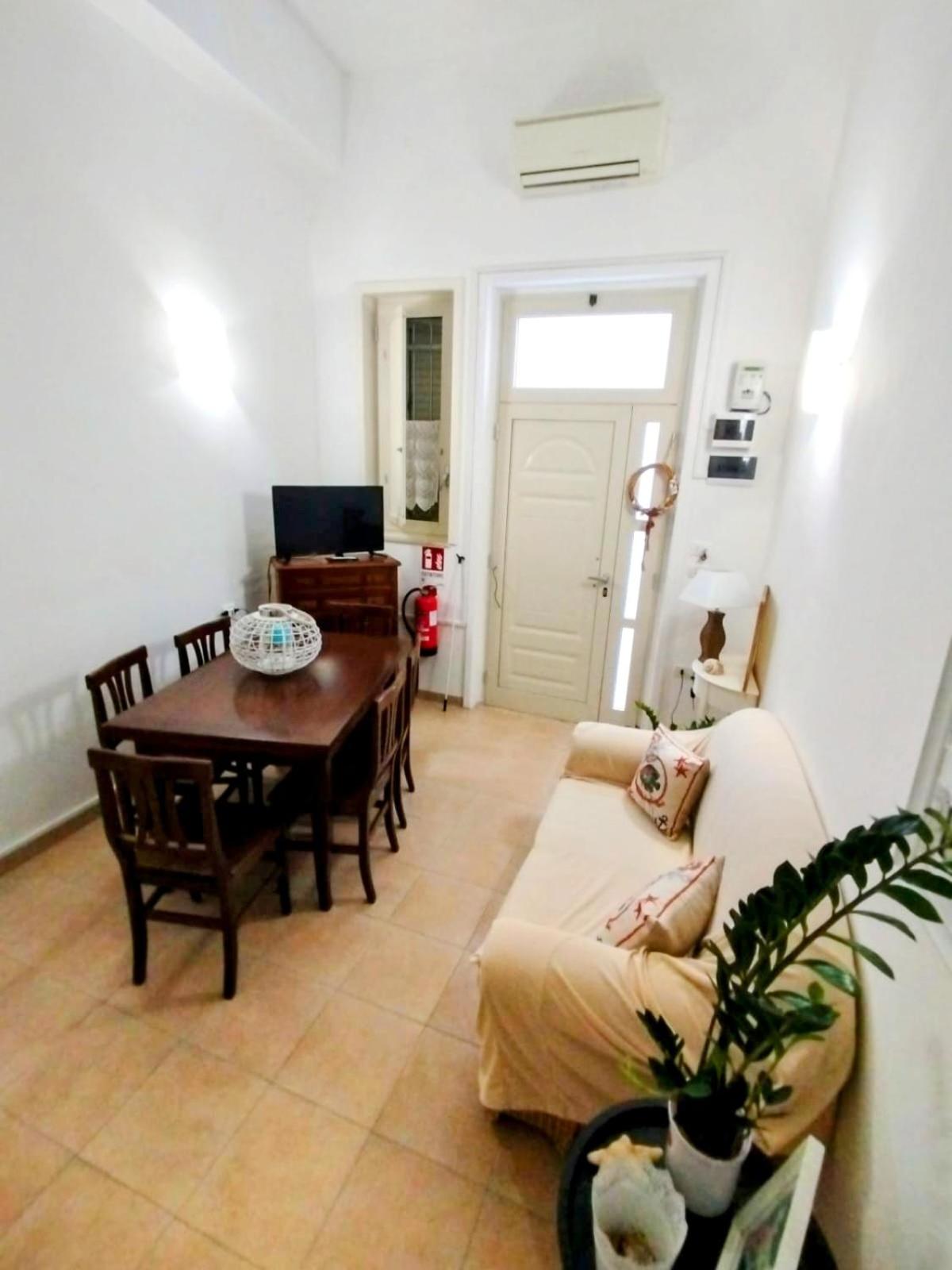 Libeccio House - Relax con Balcone Privato ad Avola