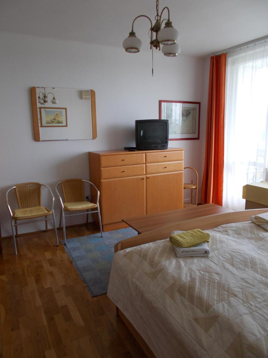 Liliom Apartments Balatonfüred view 3