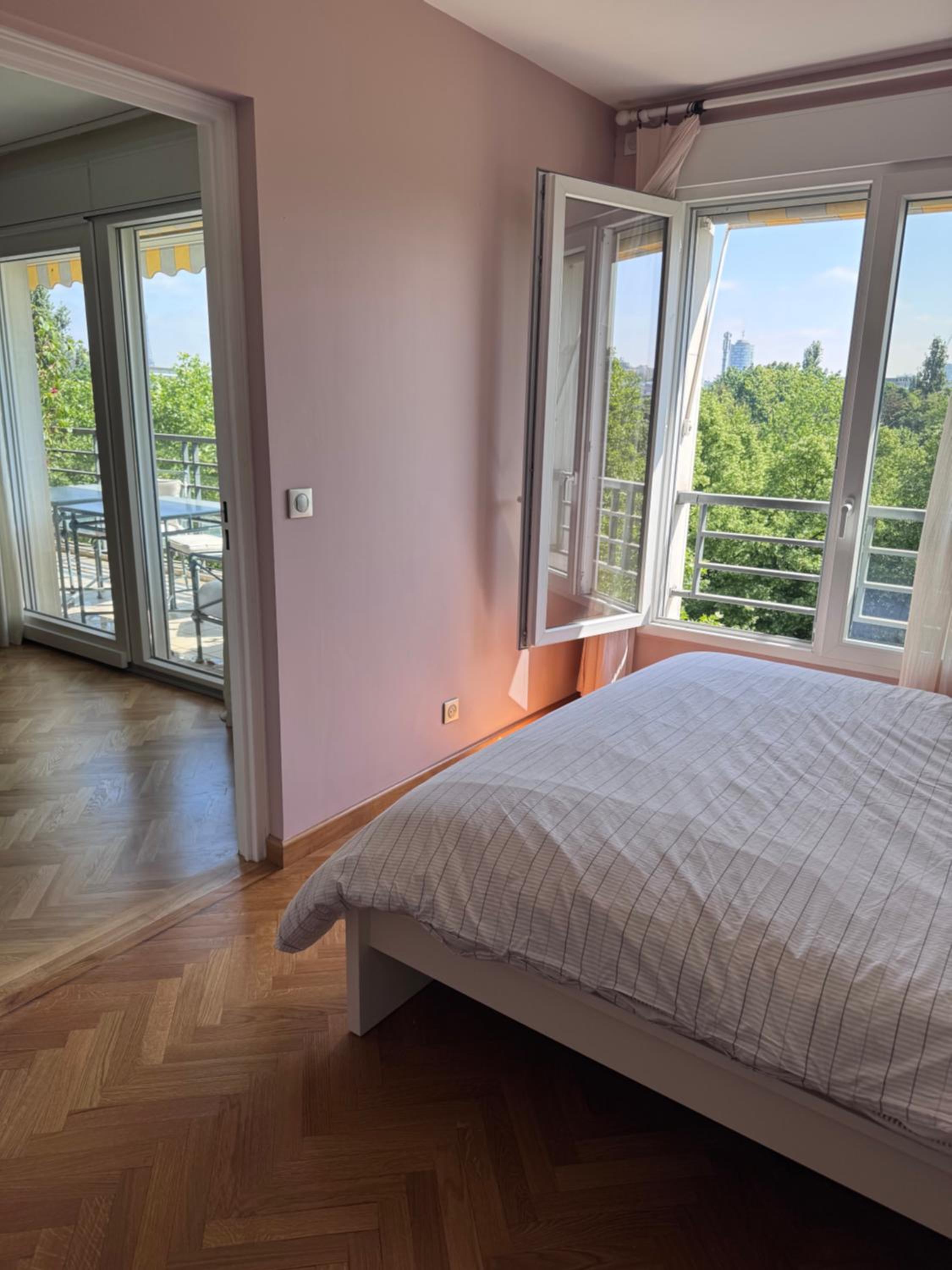 3 bedrooms with Tour Eiffel view