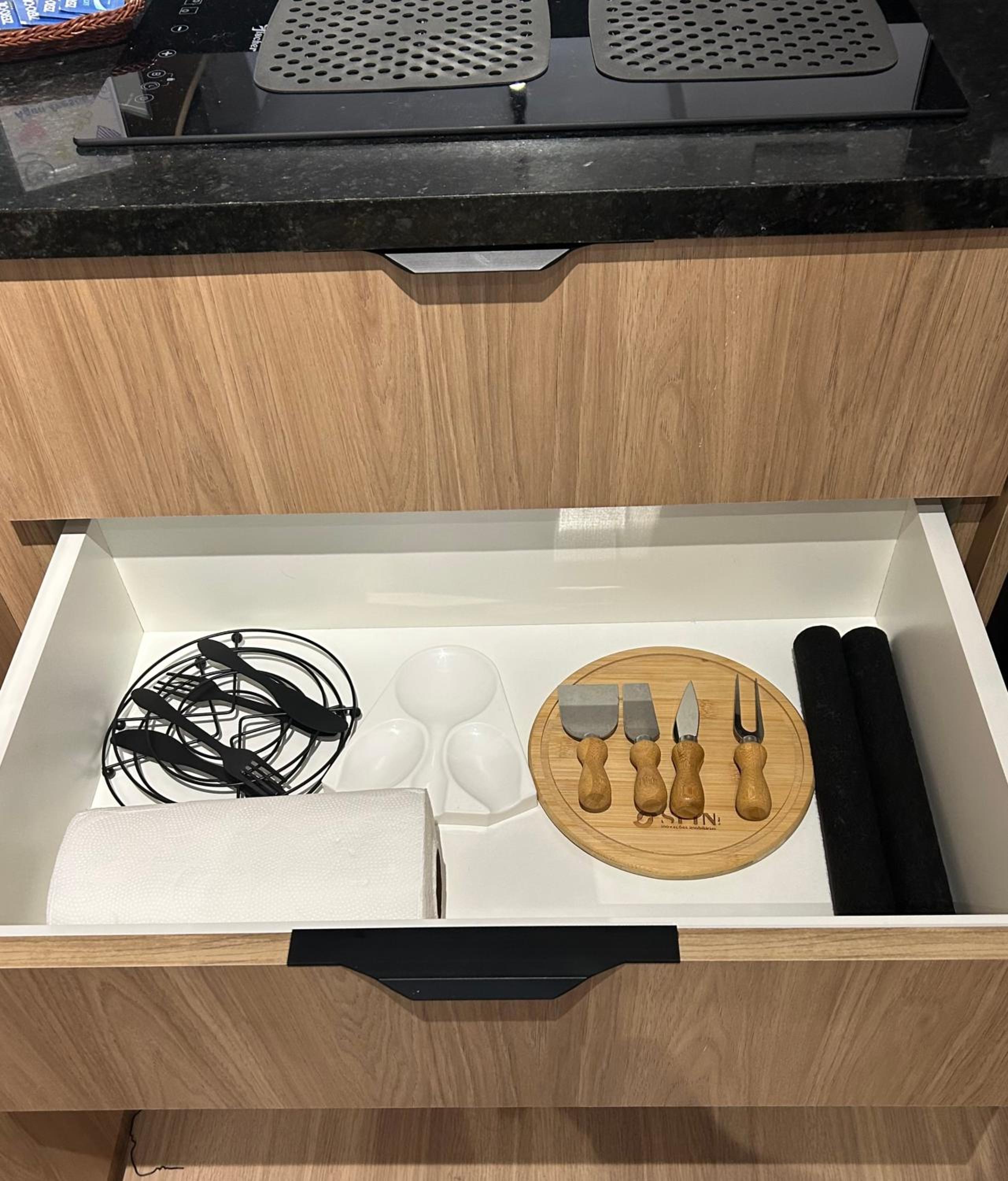 Uni Home 113 - COM ESTACIONAMENTO GRATUITO - Studio moderno e novo perto do MAC - Boa Viagem