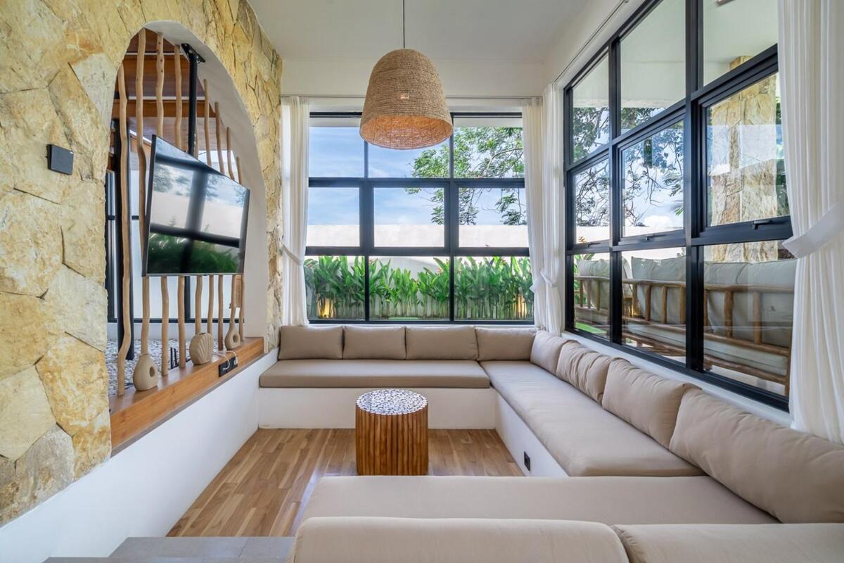 Lush Villa - 2BR with Rice Fields View