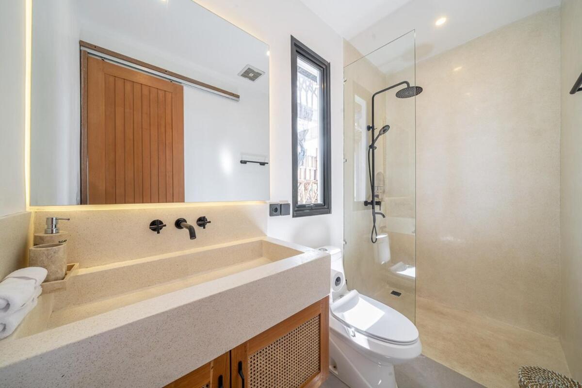 Lush Villa - 2BR with Rice Fields View