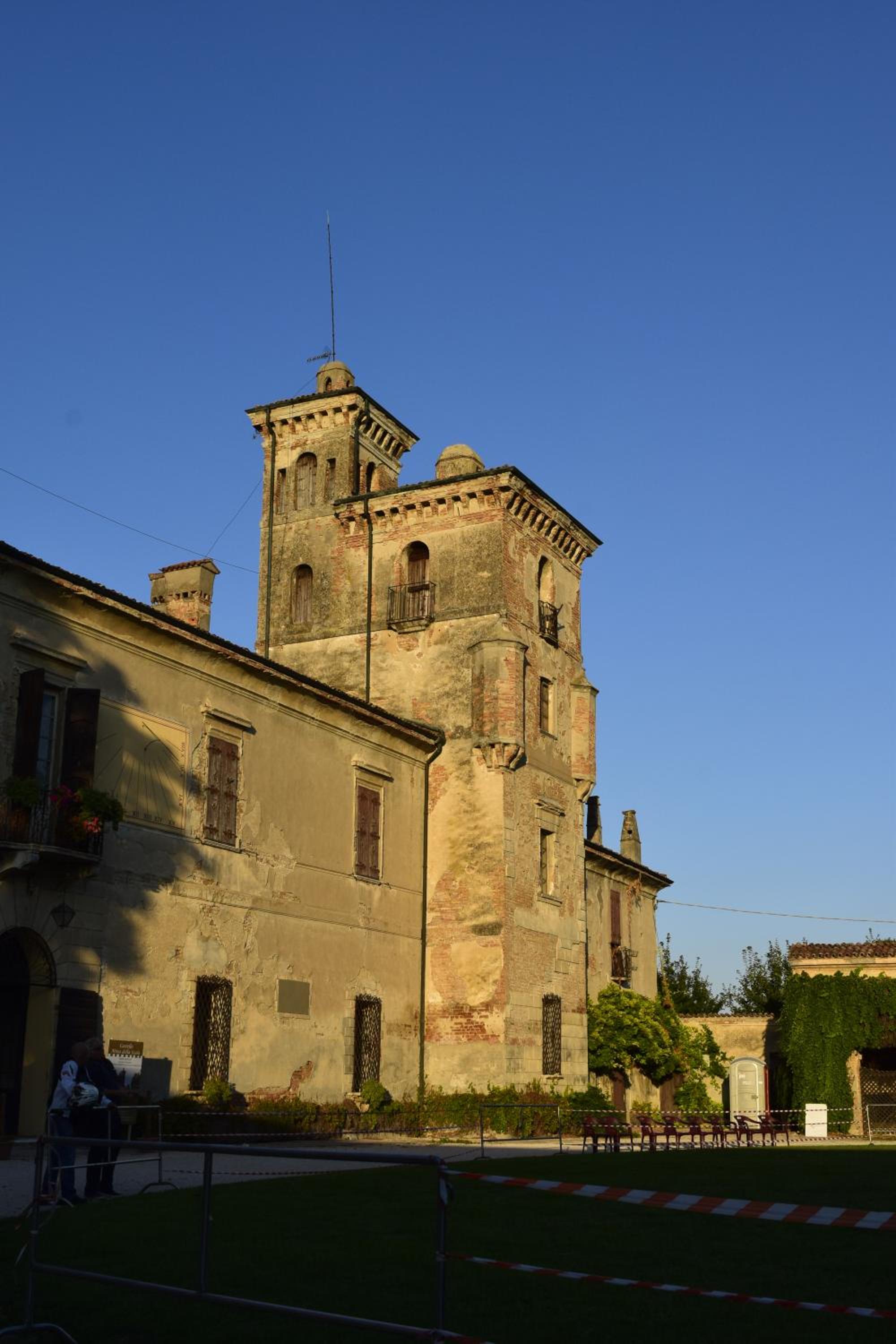 Ostello Castello Mina Della Scala