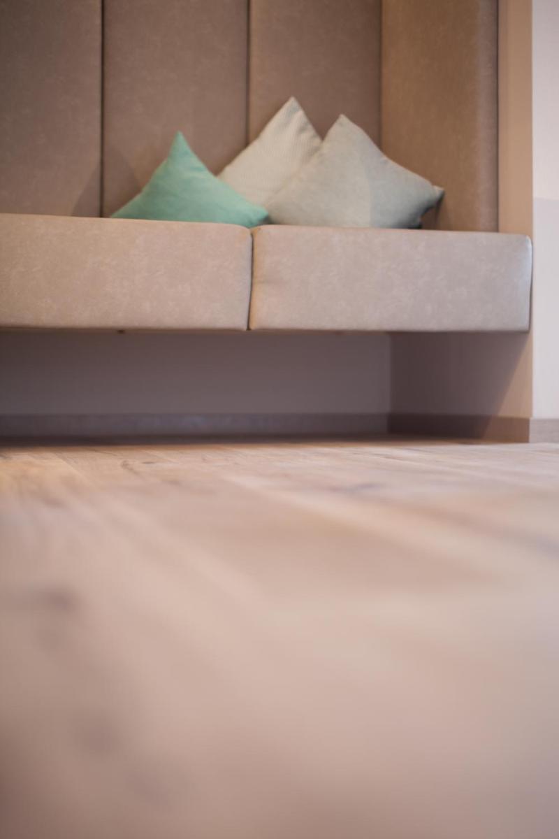 Photo 64